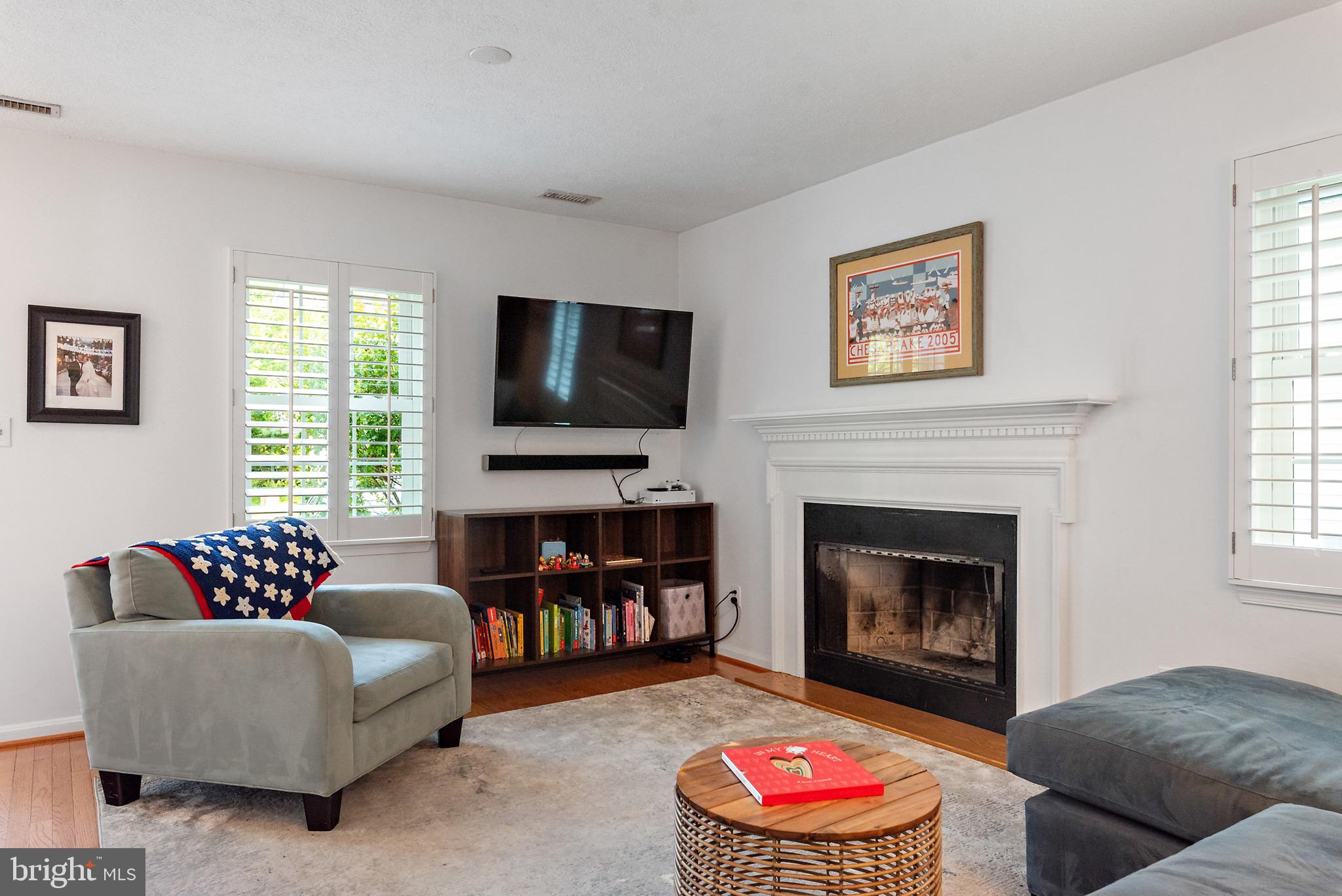OYSTER HARBOR - Residential