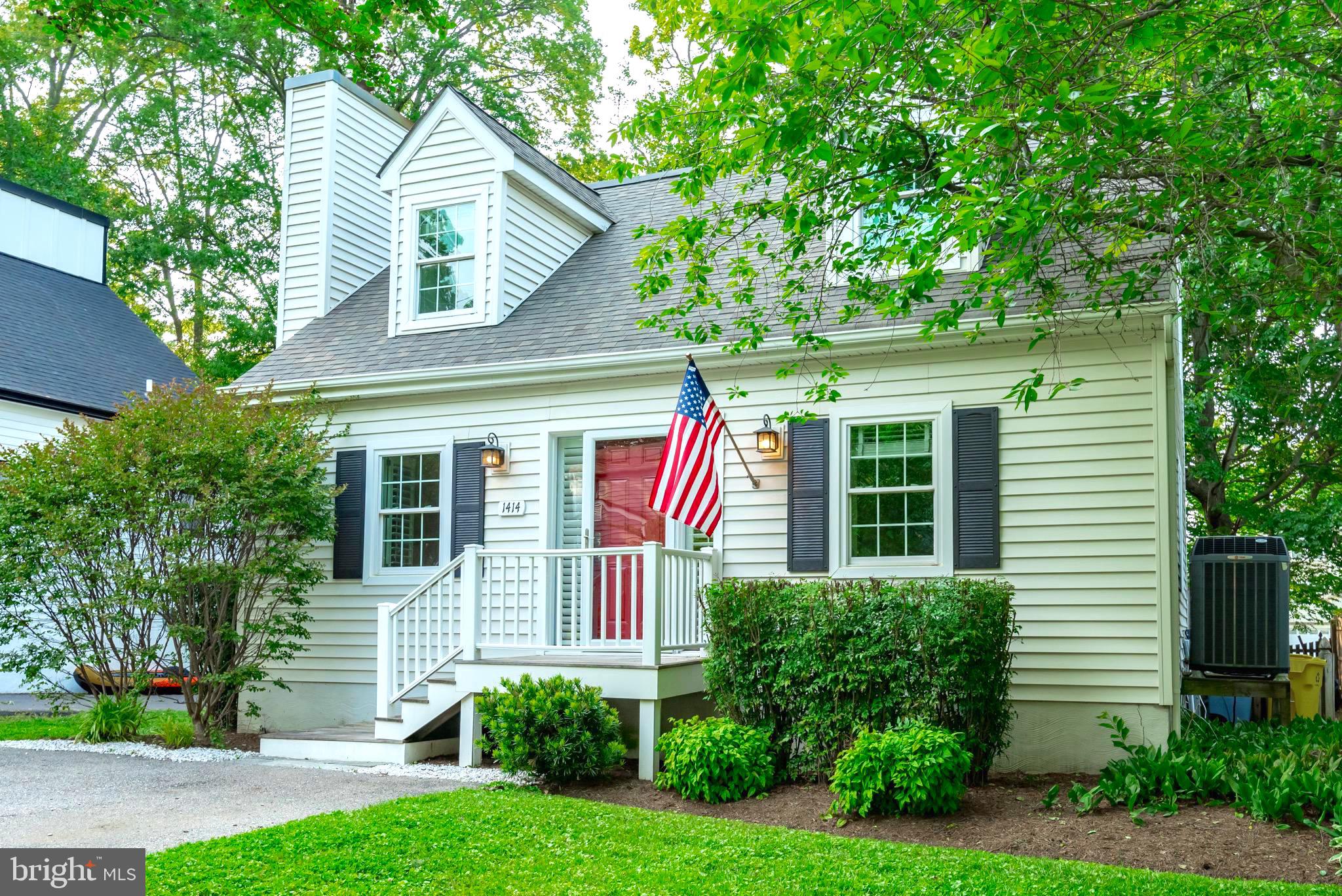 OYSTER HARBOR - Residential