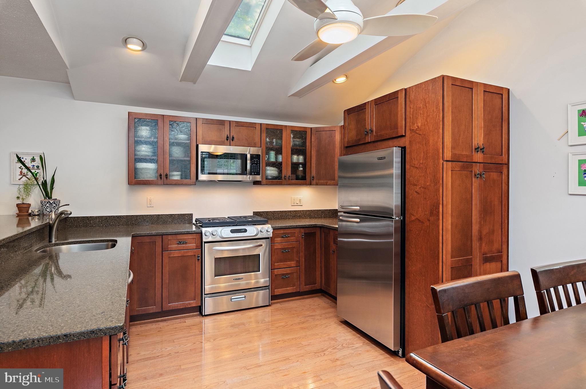OYSTER HARBOR - Residential