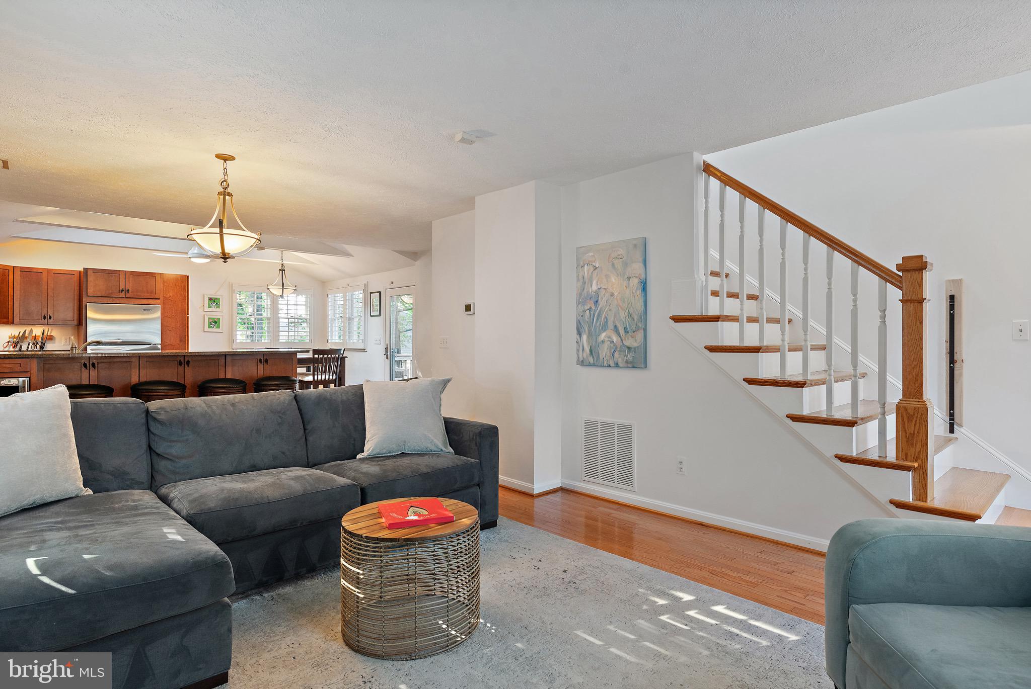 OYSTER HARBOR - Residential