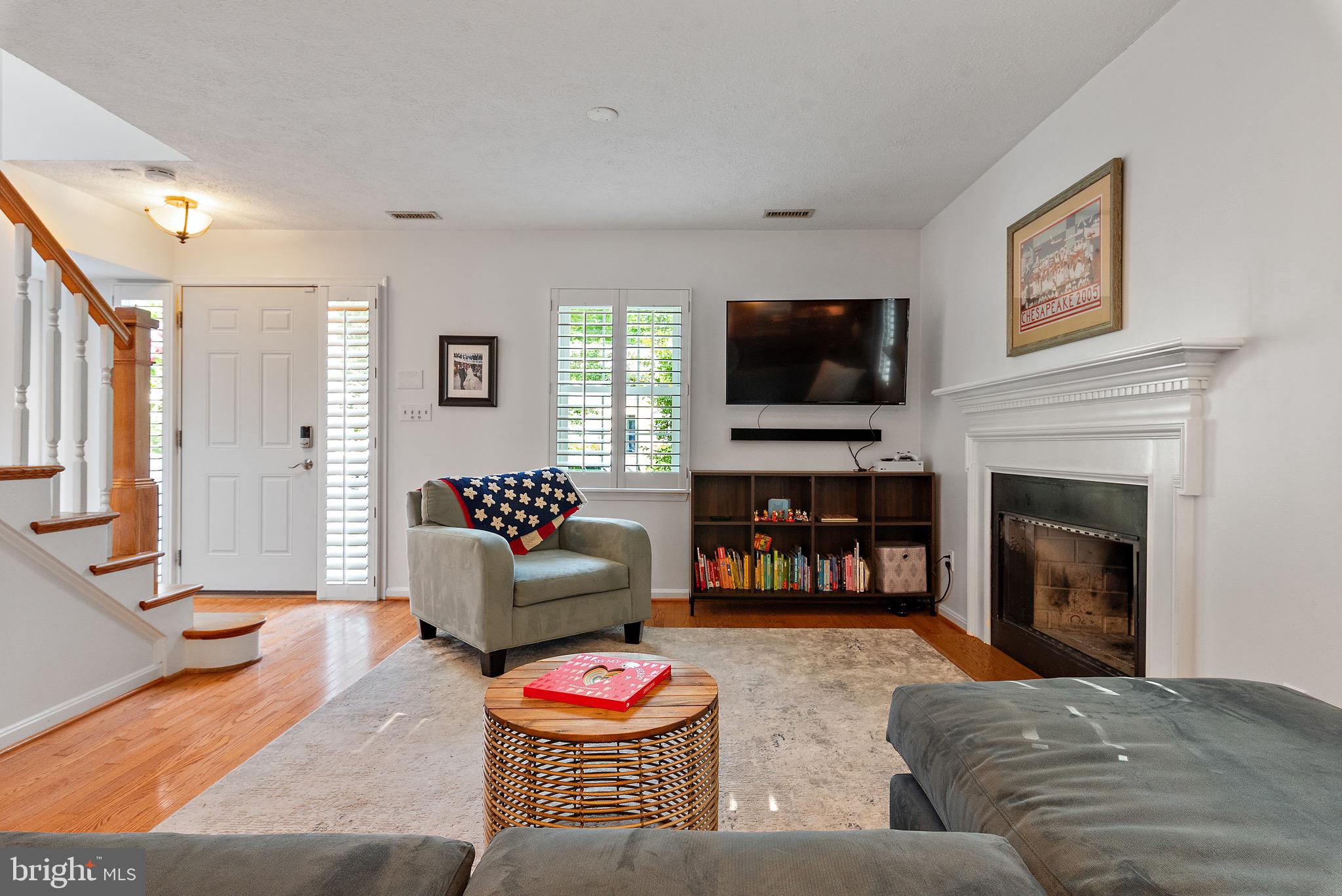 OYSTER HARBOR - Residential