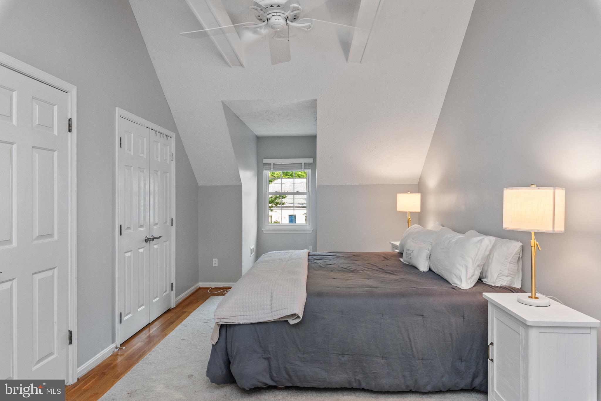OYSTER HARBOR - Residential