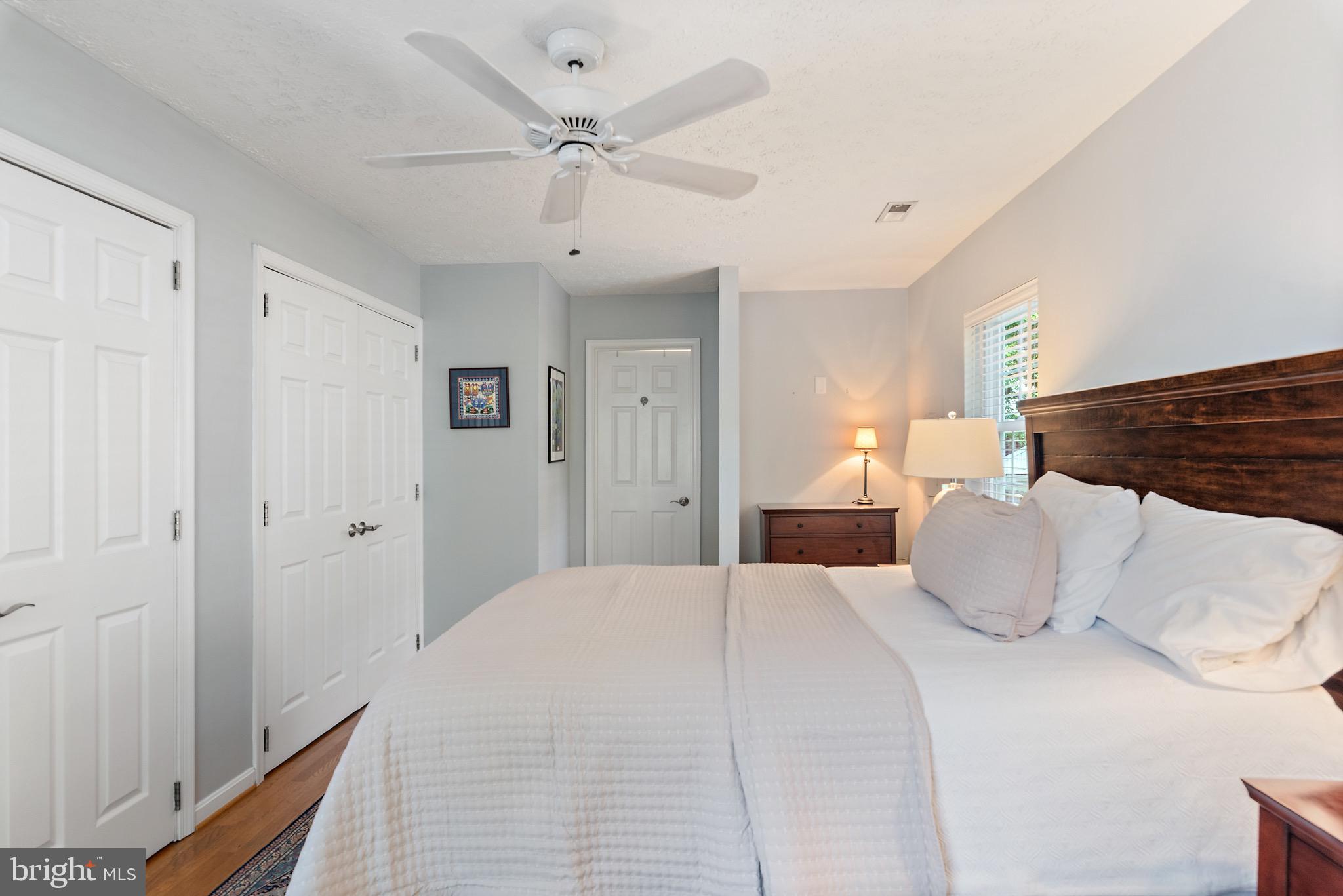 OYSTER HARBOR - Residential