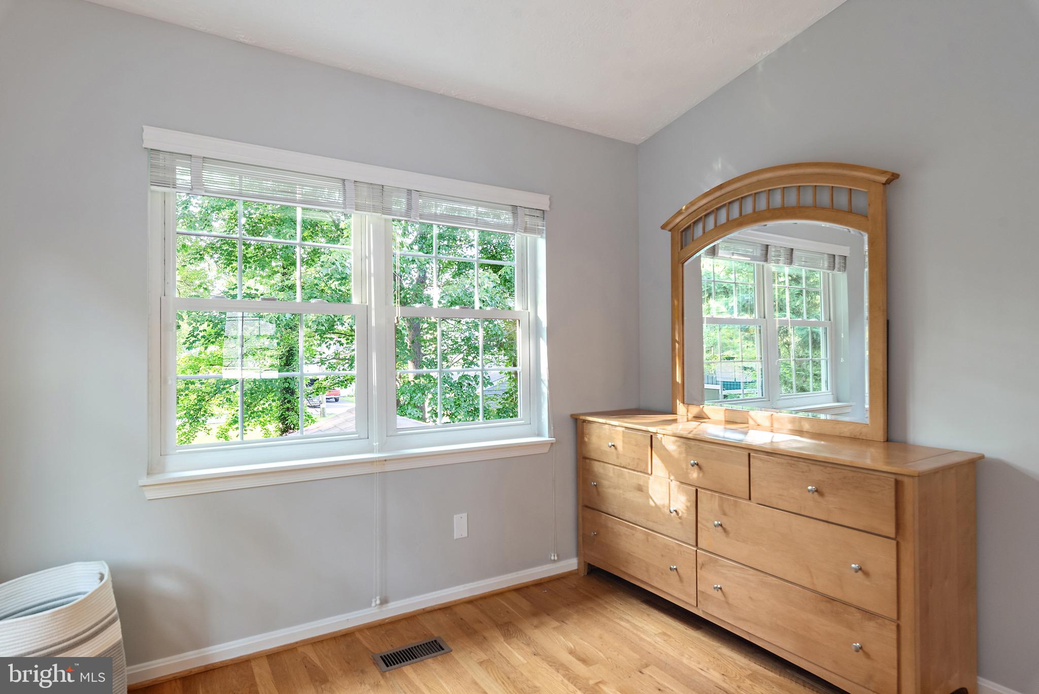OYSTER HARBOR - Residential