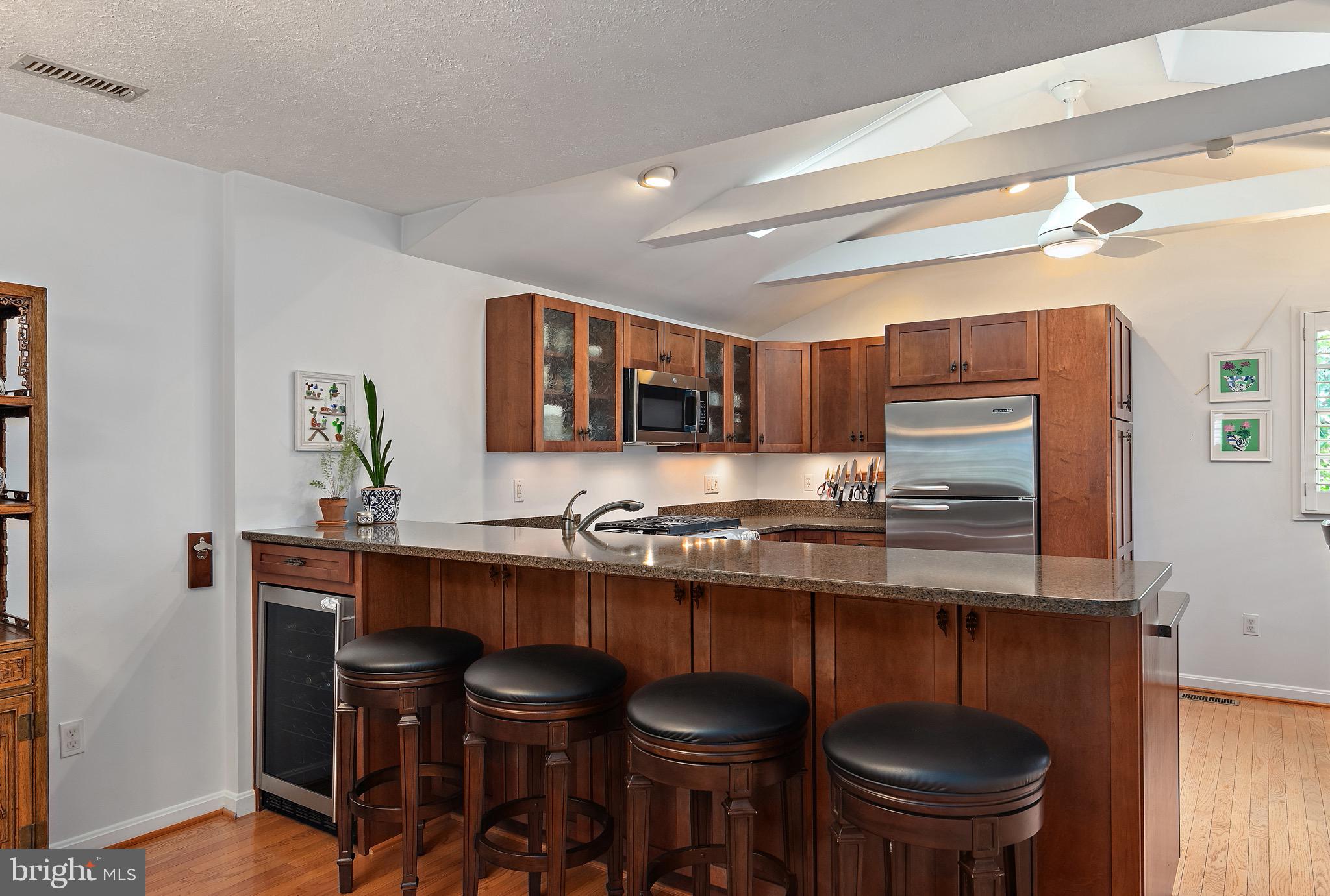 OYSTER HARBOR - Residential