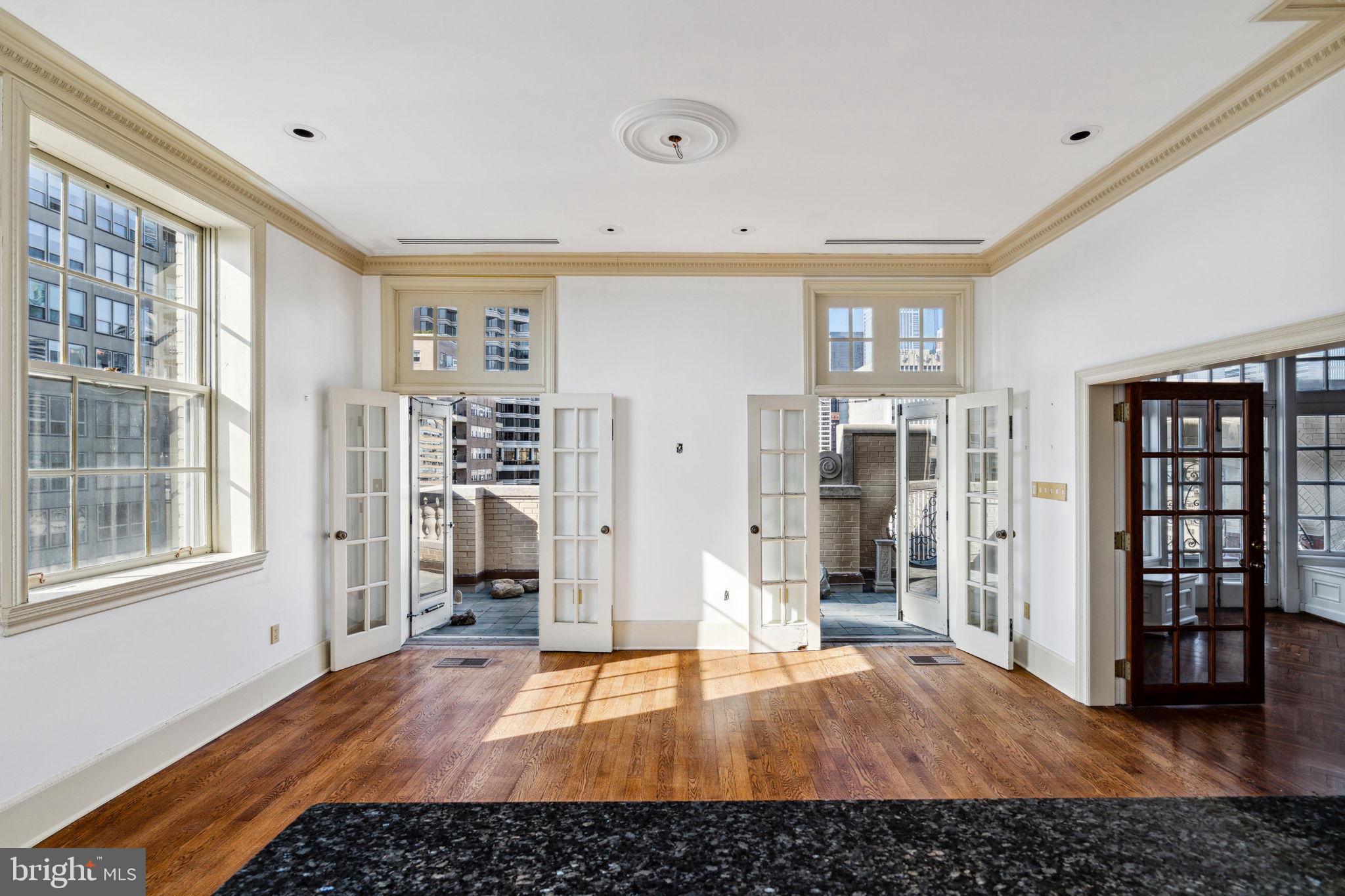 RITTENHOUSE SQUARE - Residential