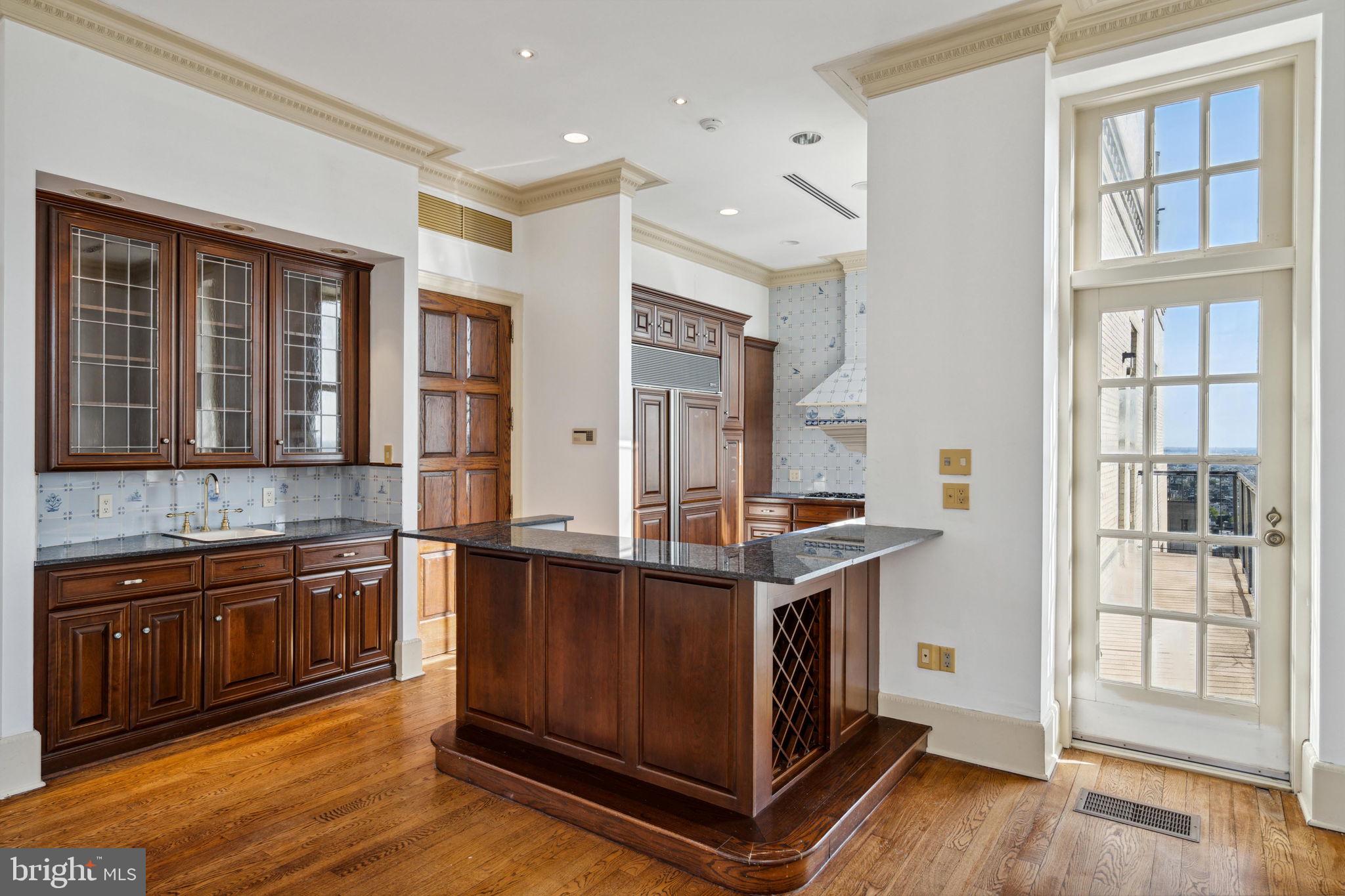 RITTENHOUSE SQUARE - Residential