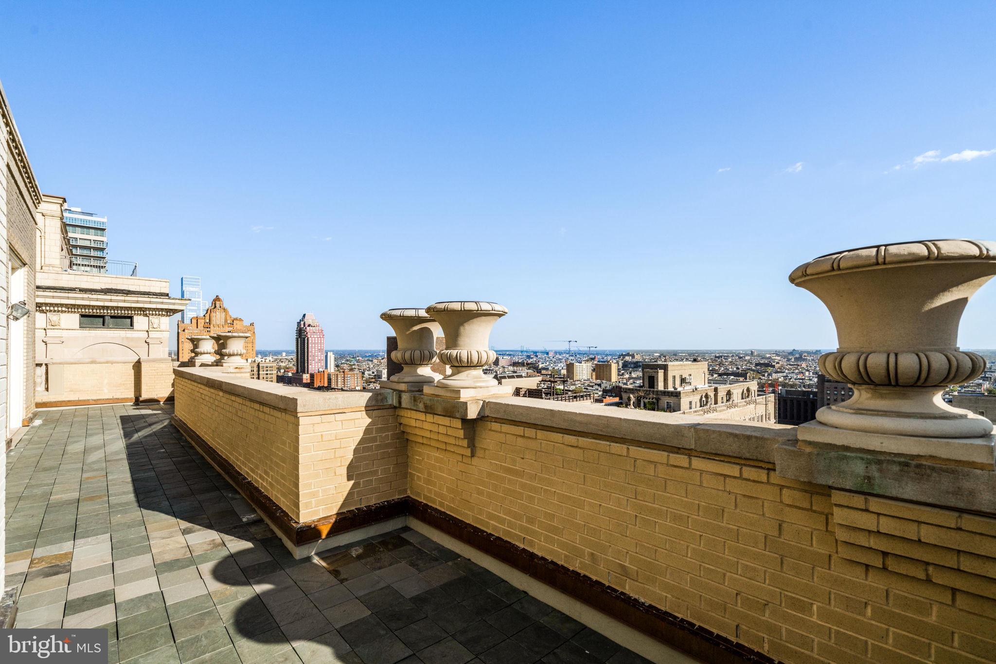 RITTENHOUSE SQUARE - Residential