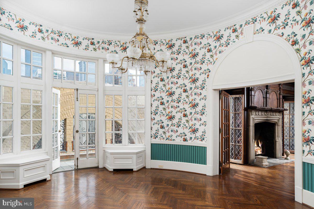 RITTENHOUSE SQUARE - Residential