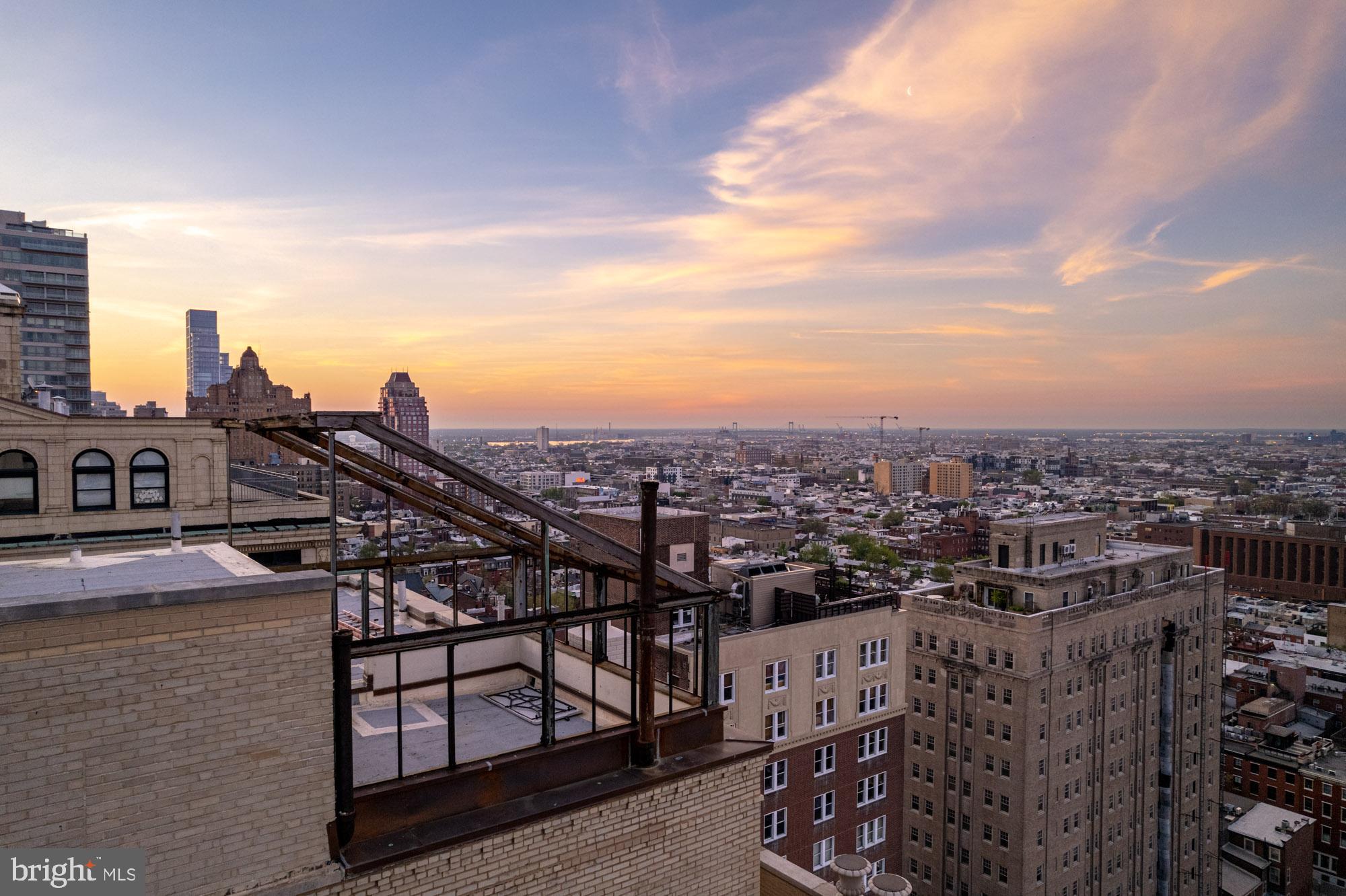 RITTENHOUSE SQUARE - Residential