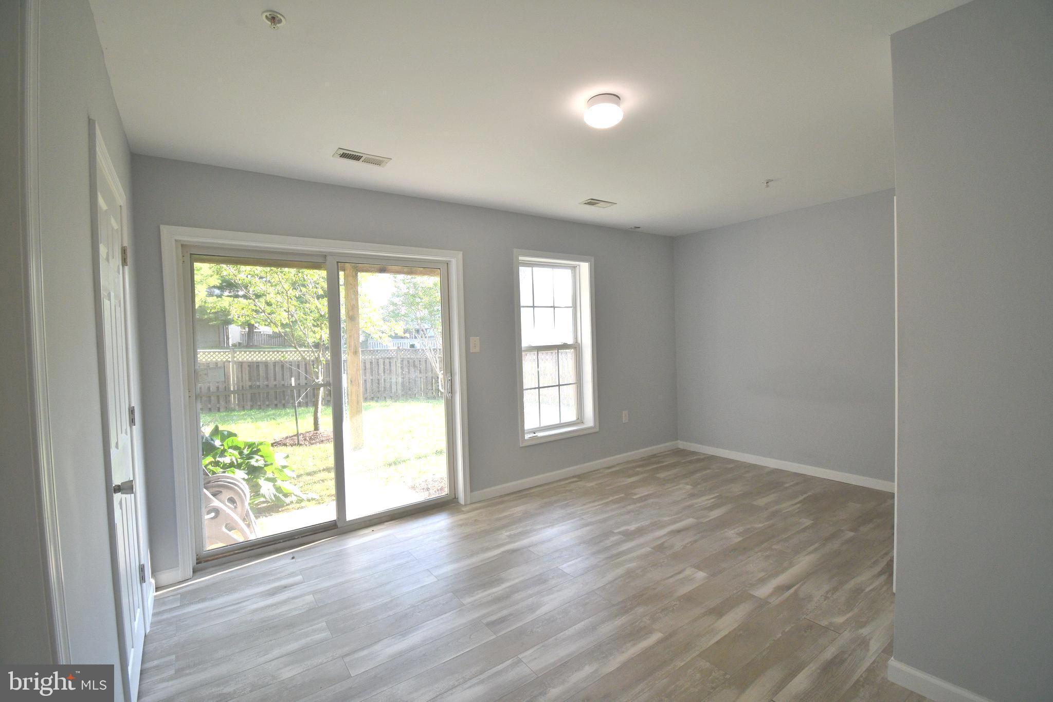 NORTH CROSSING - Residential