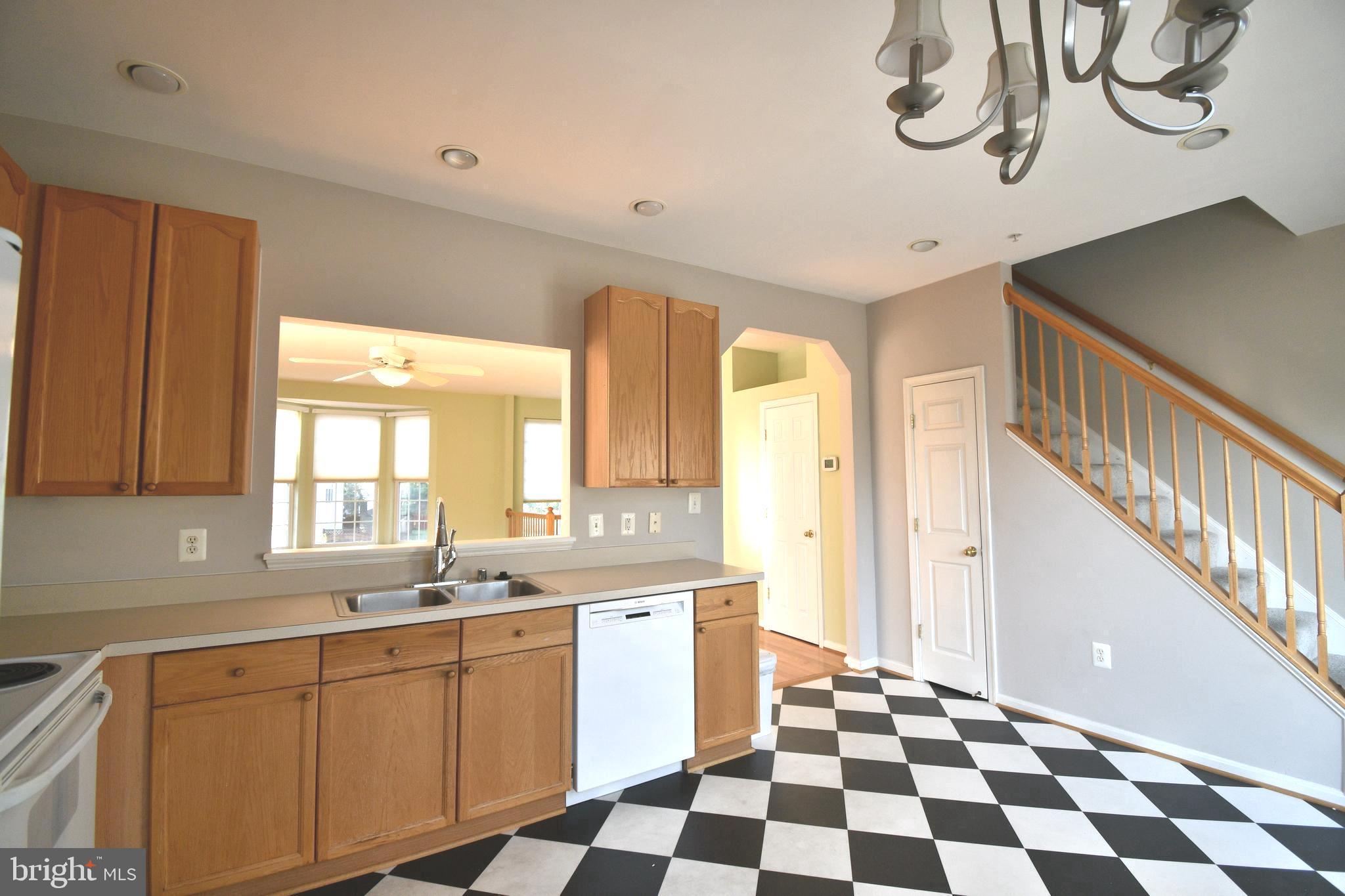 NORTH CROSSING - Residential