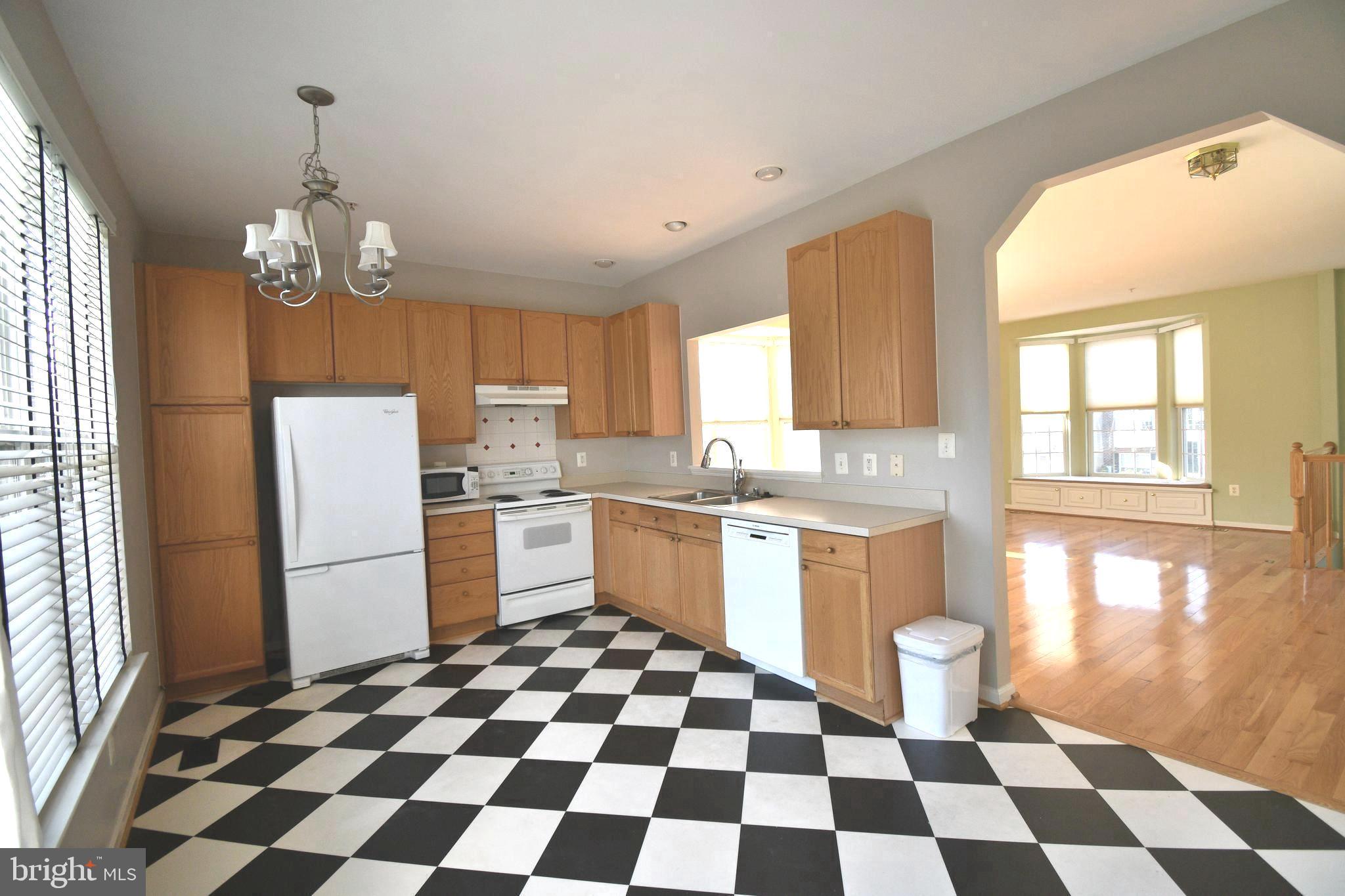 NORTH CROSSING - Residential