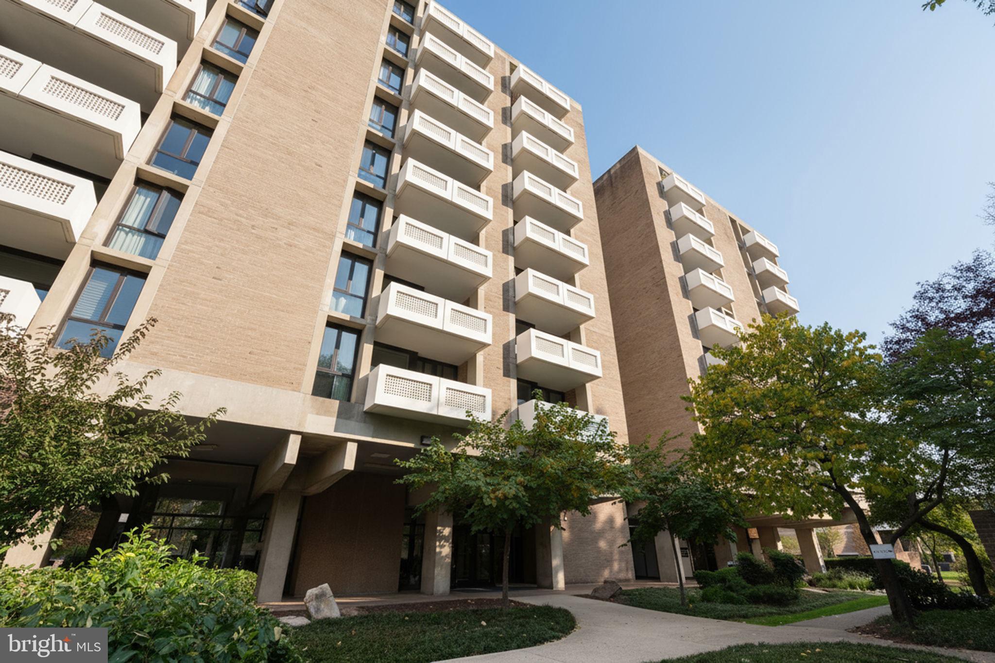 300 M STREET SW N213