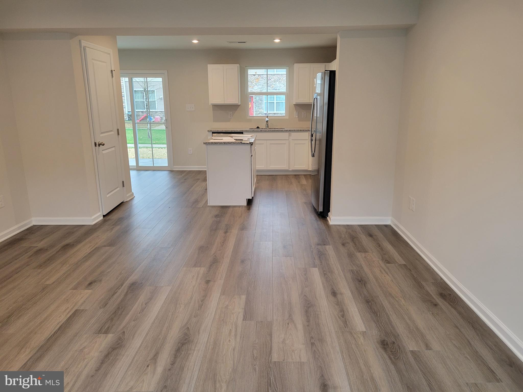24 MULBERRY LANE