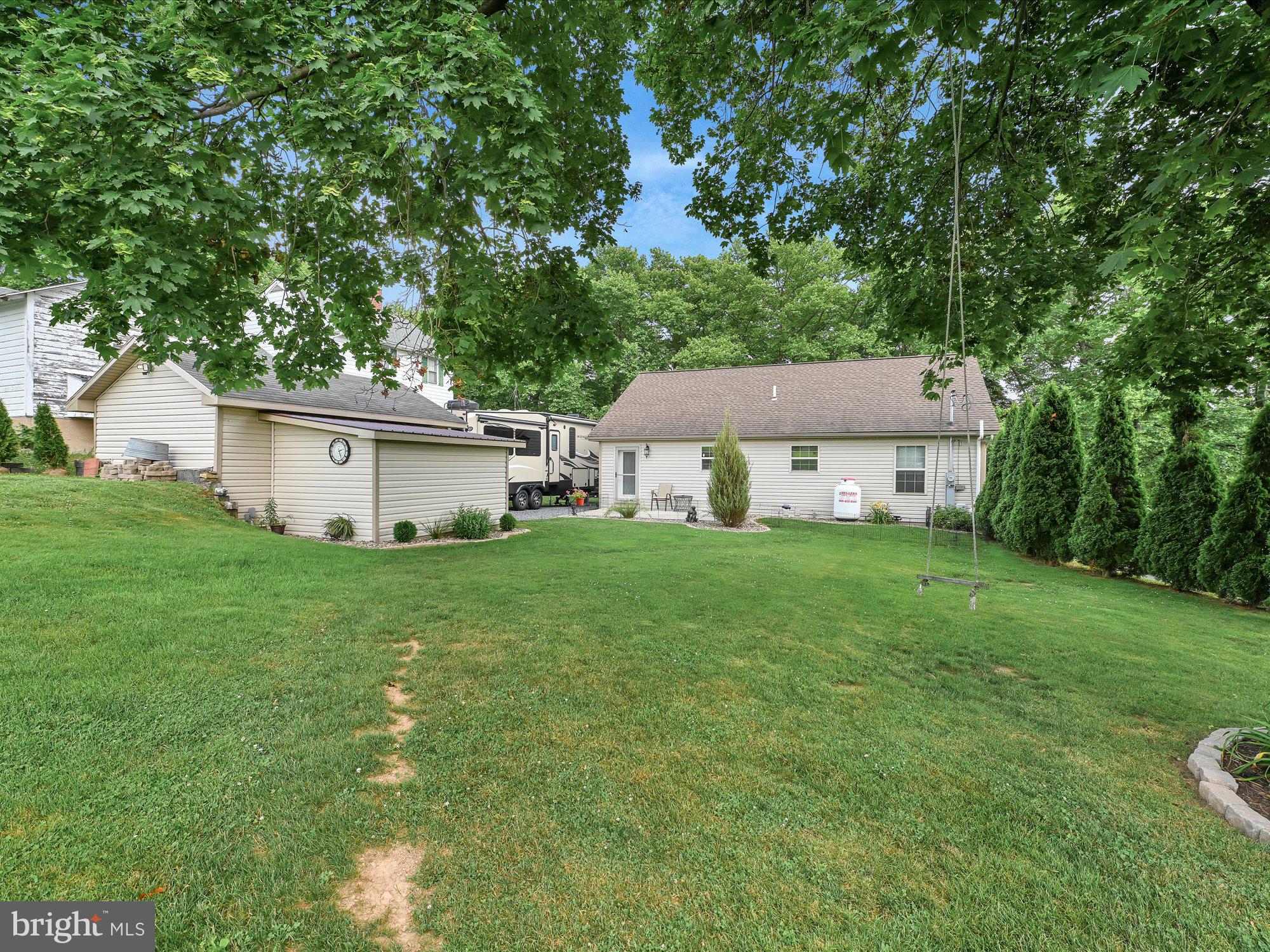 HALLTON HILL - Residential