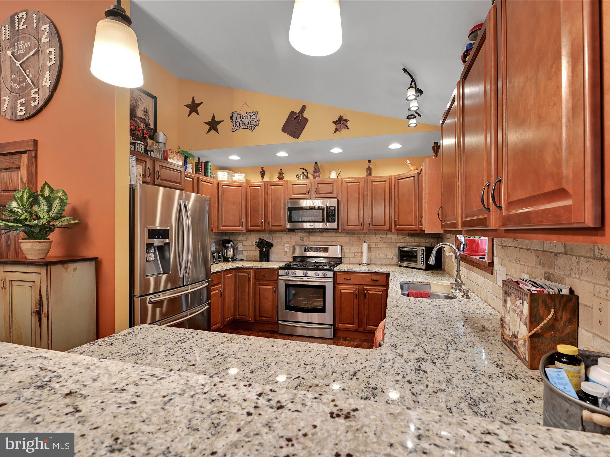 HALLTON HILL - Residential