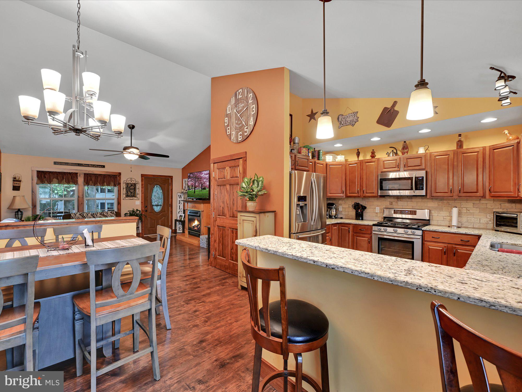 HALLTON HILL - Residential