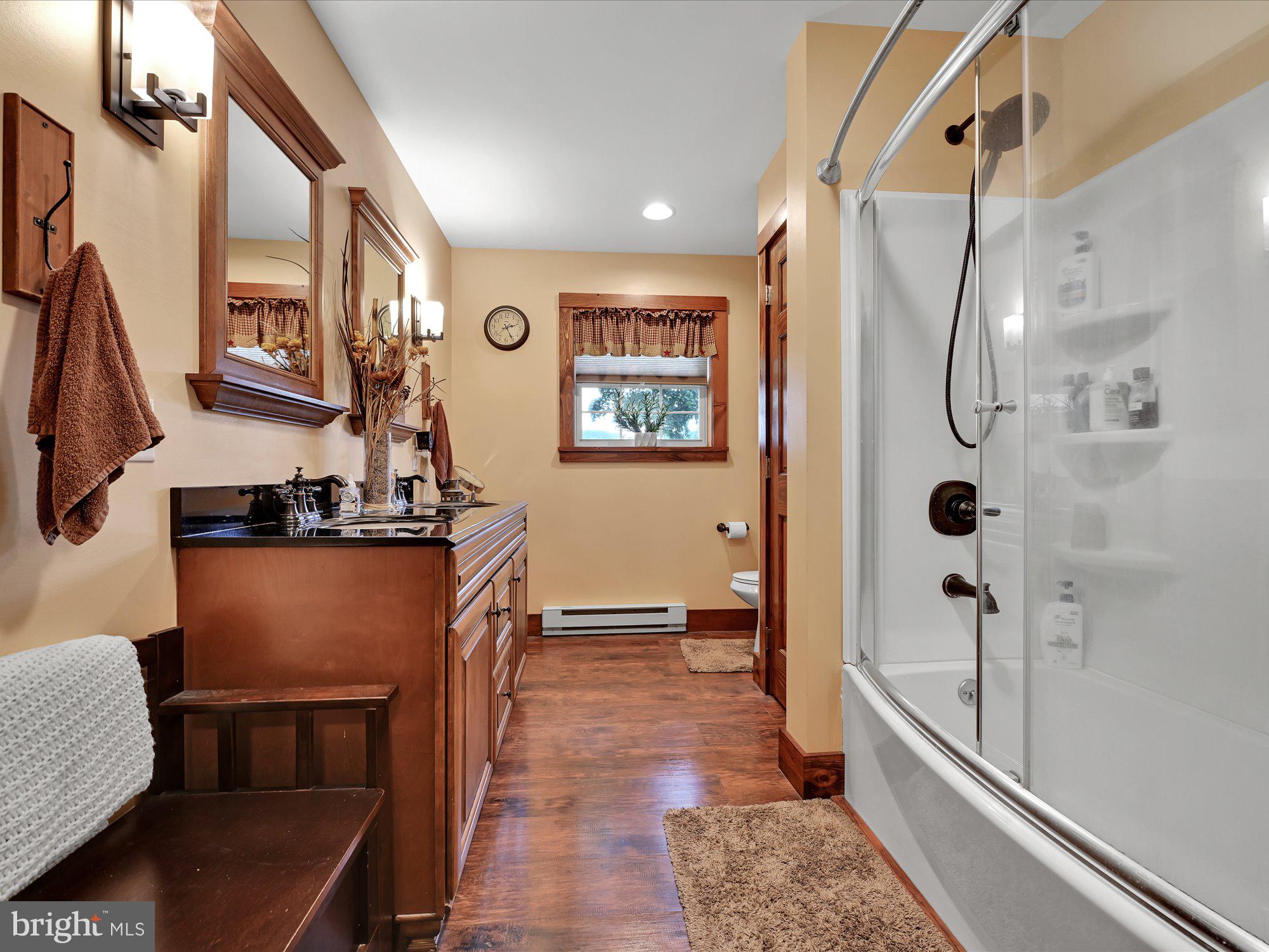 HALLTON HILL - Residential