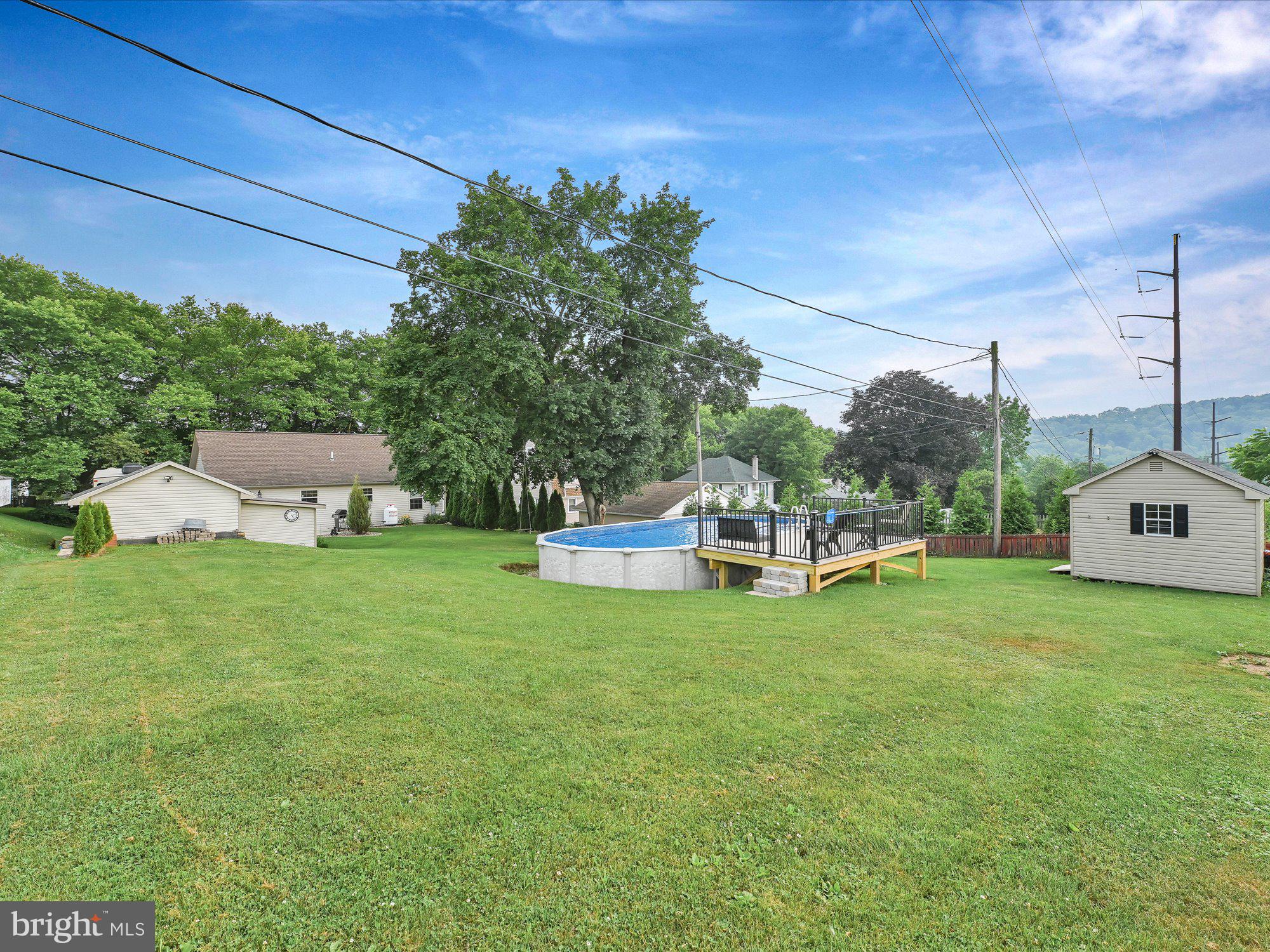 HALLTON HILL - Residential