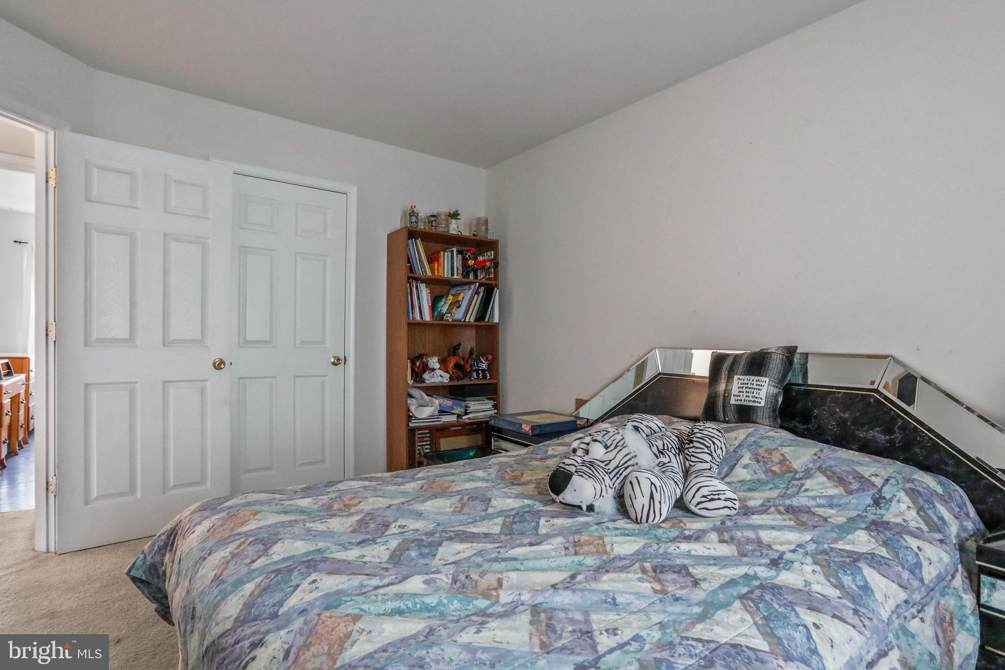 YORKVILLE - Residential