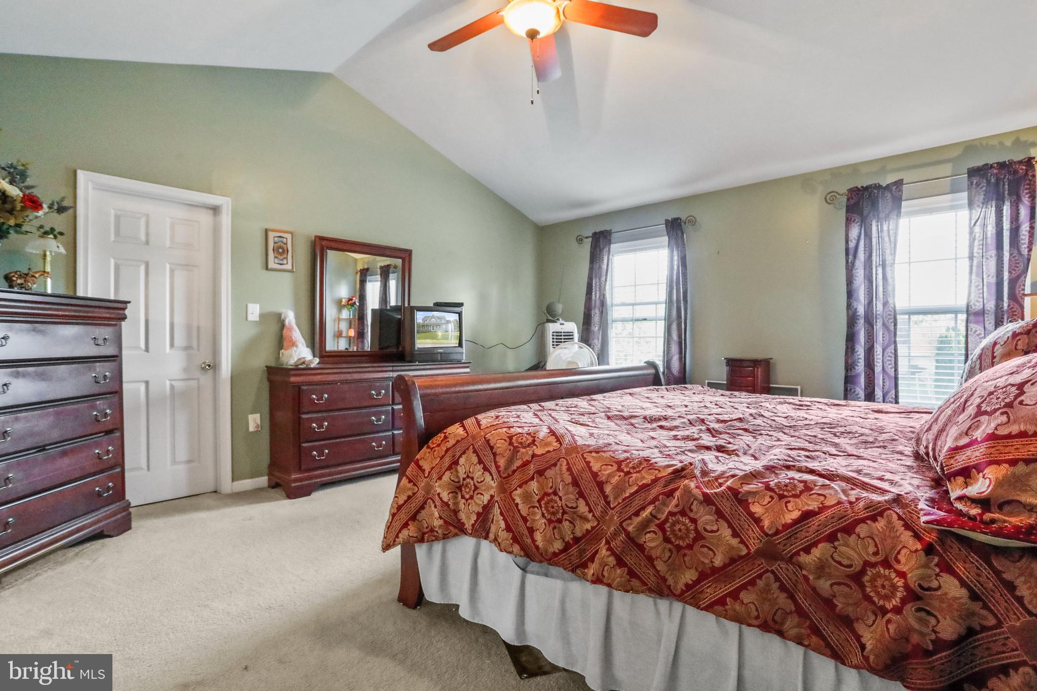 YORKVILLE - Residential