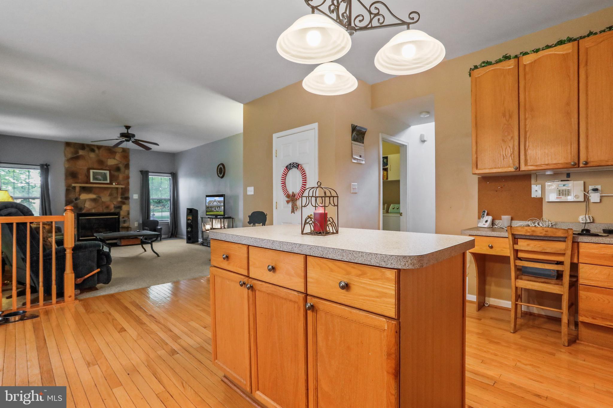 YORKVILLE - Residential