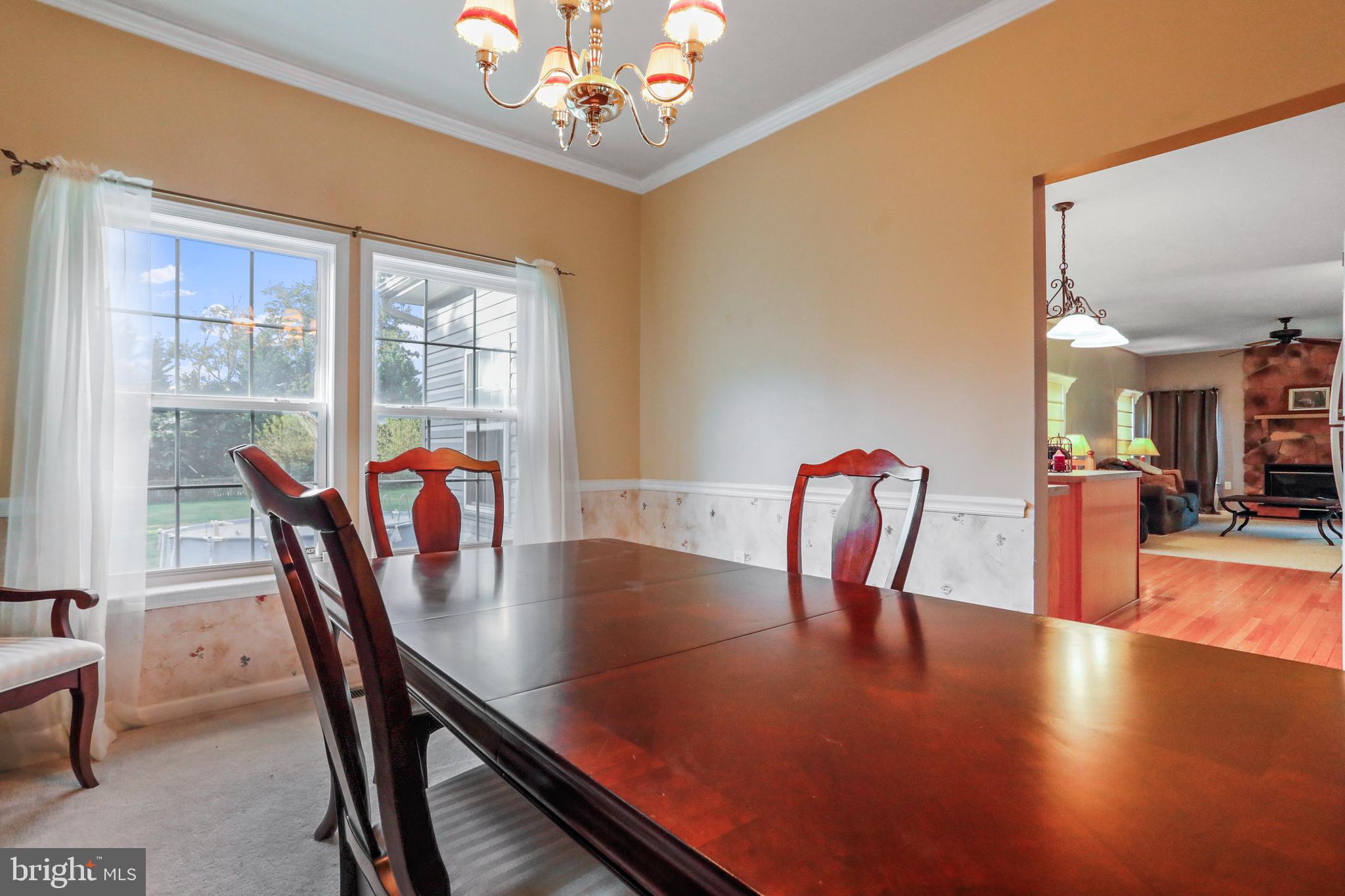 YORKVILLE - Residential