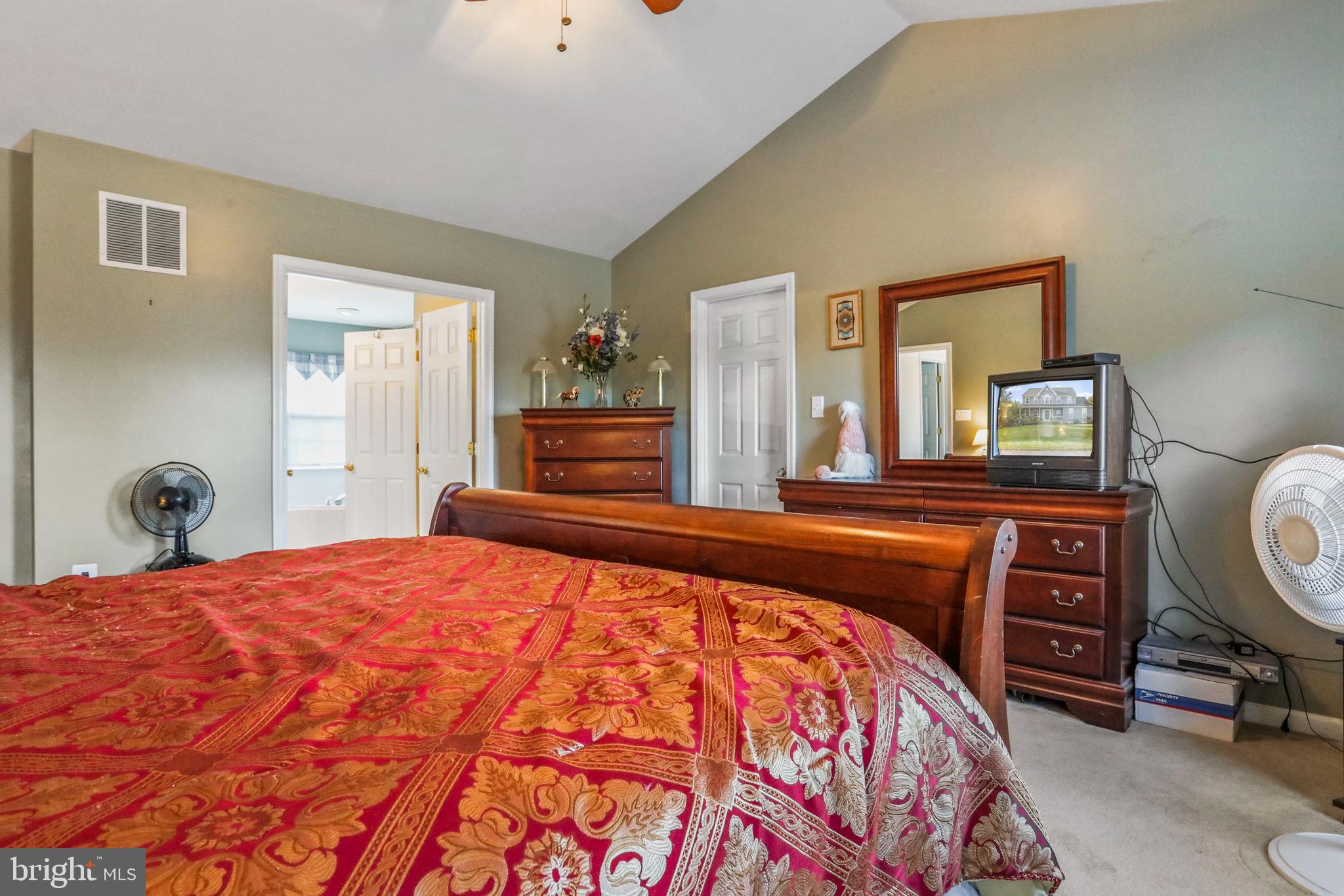 YORKVILLE - Residential