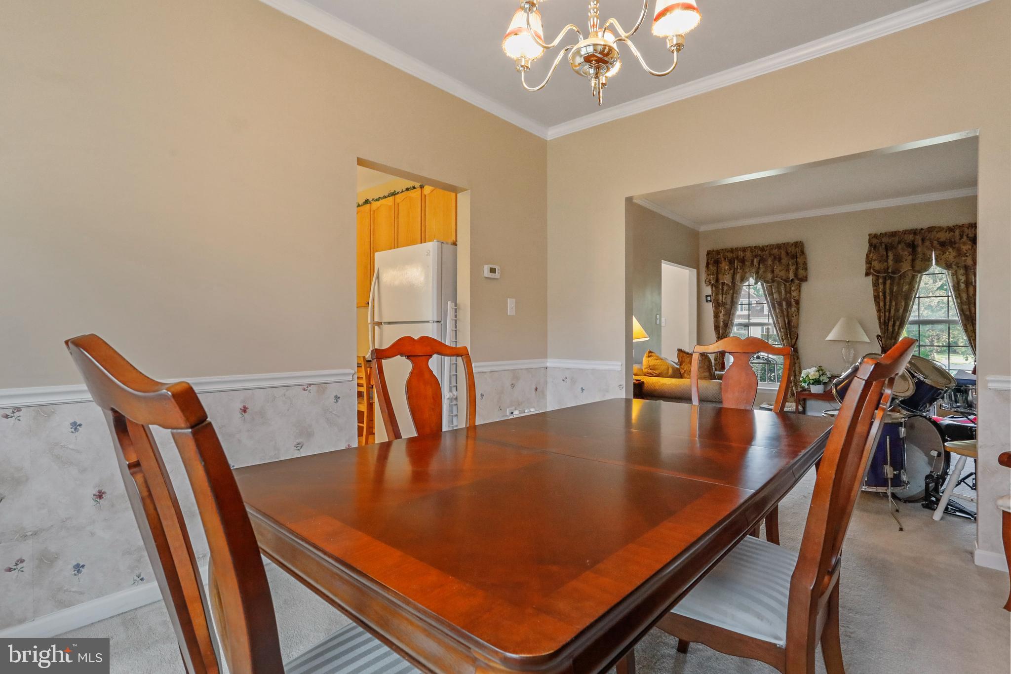 YORKVILLE - Residential