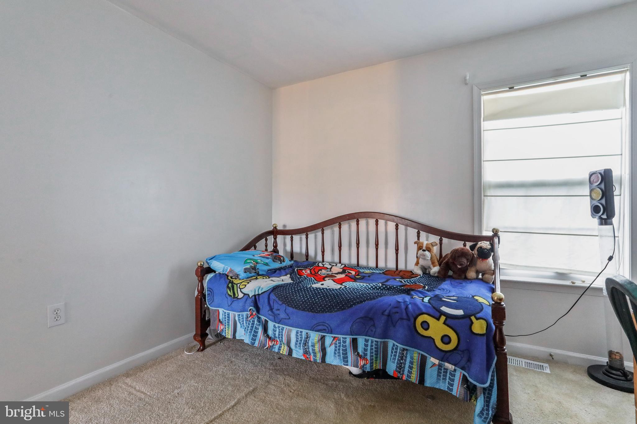 YORKVILLE - Residential