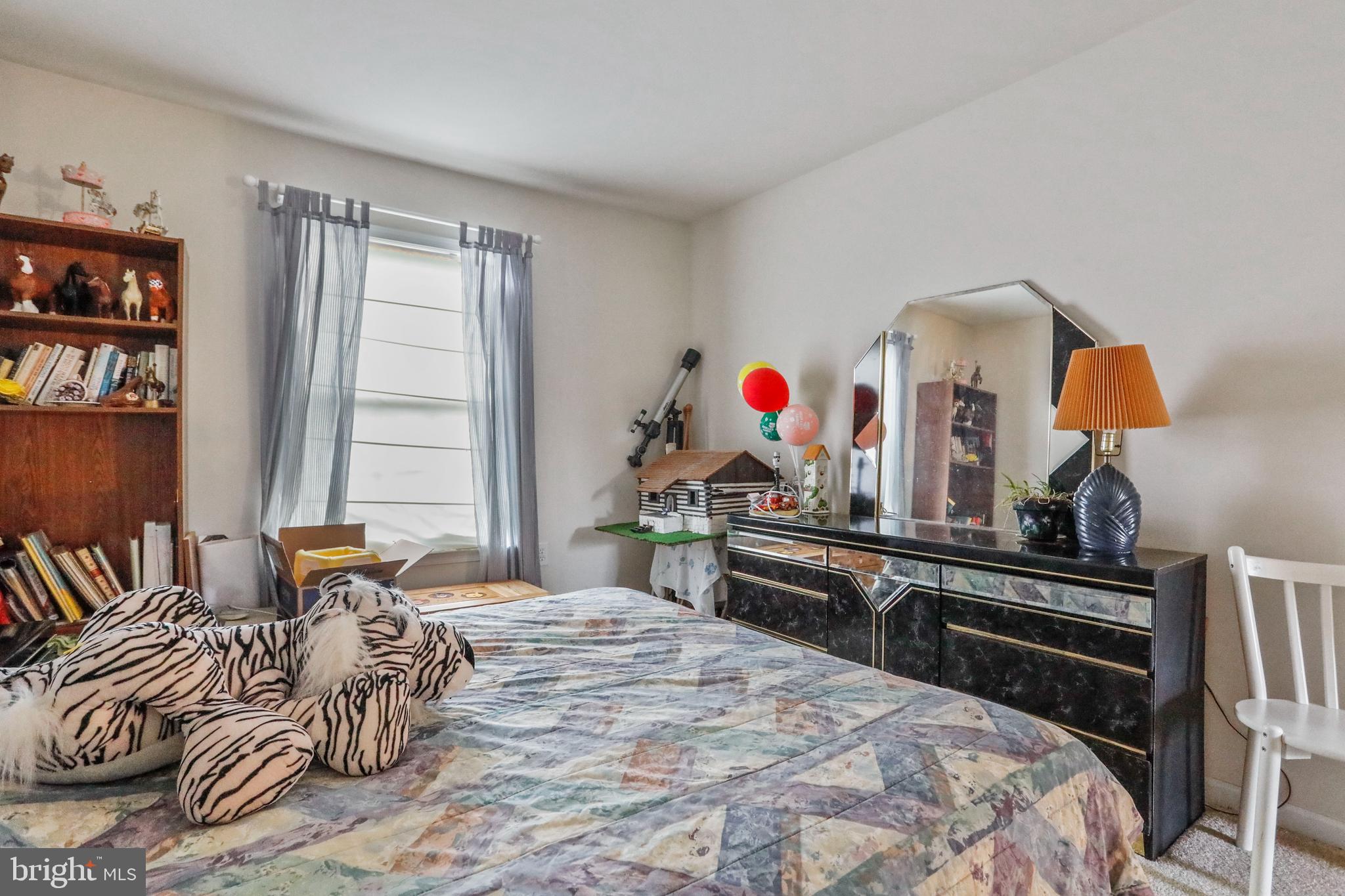 YORKVILLE - Residential