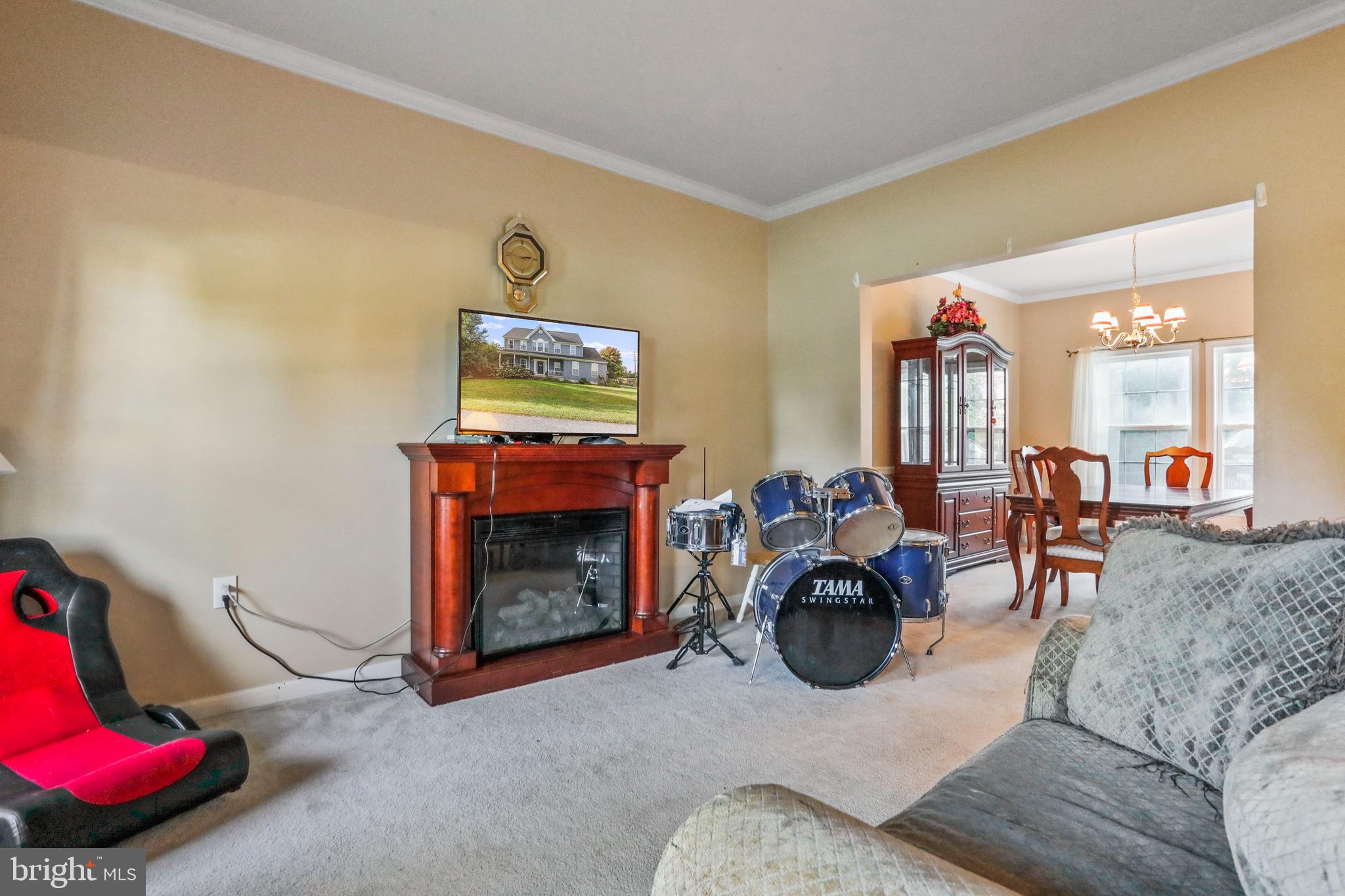 YORKVILLE - Residential