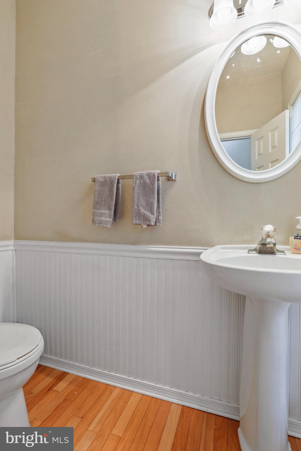 YORKVILLE - Residential