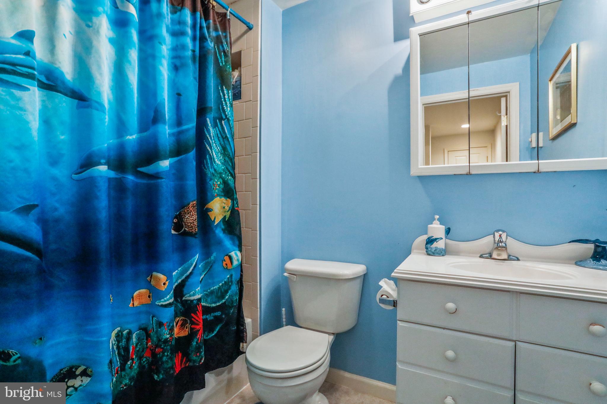 YORKVILLE - Residential