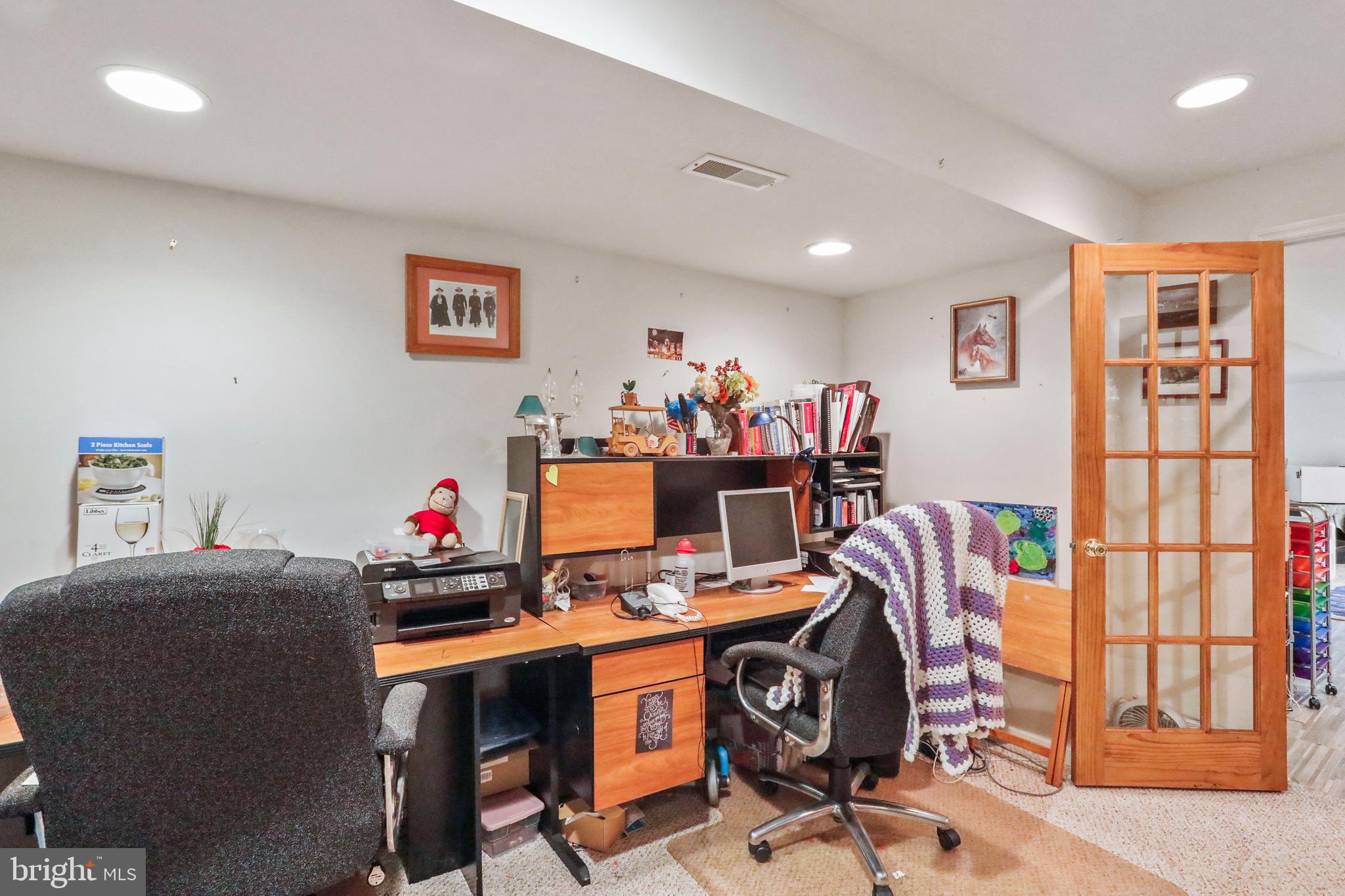 YORKVILLE - Residential