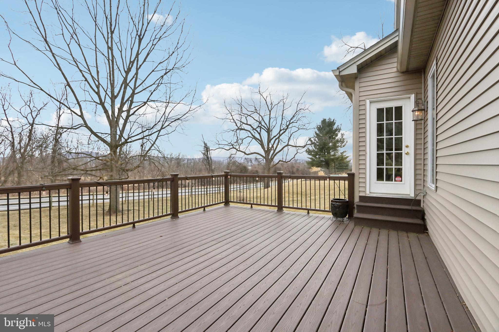 WOODFIELDS - Residential