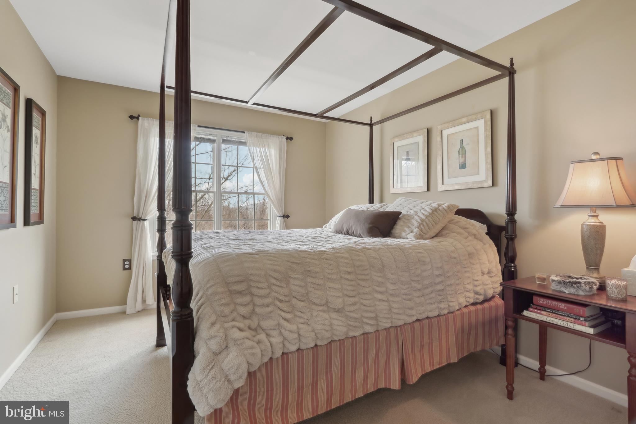 WOODFIELDS - Residential