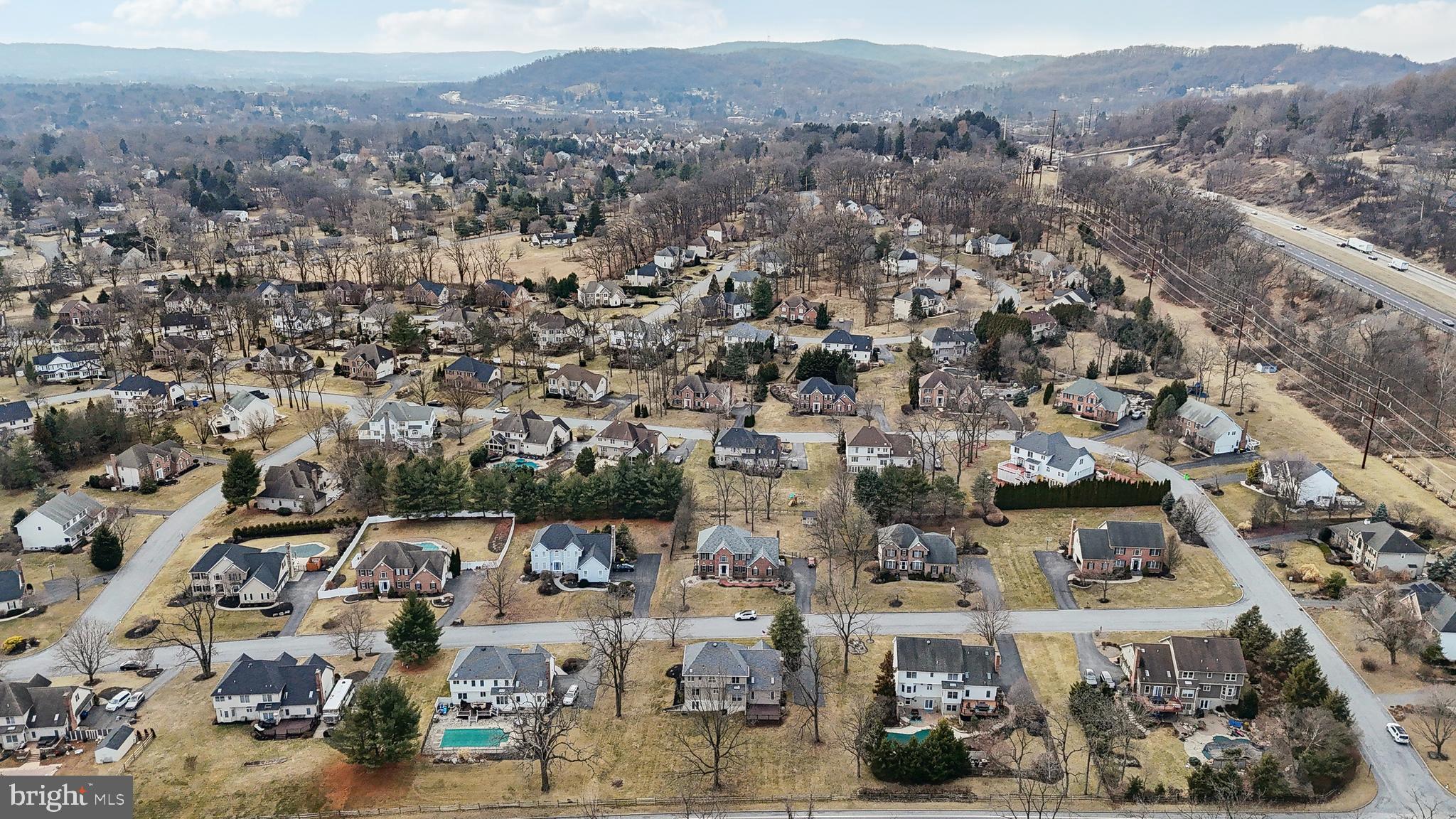 WOODFIELDS - Residential