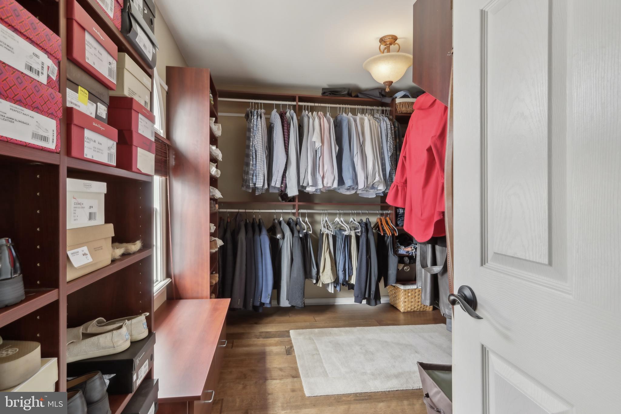 WOODFIELDS - Residential