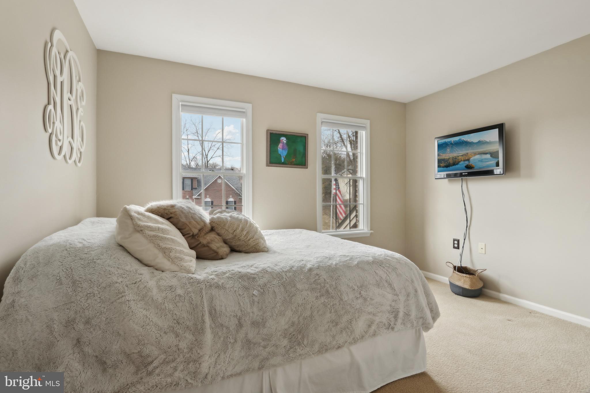 WOODFIELDS - Residential