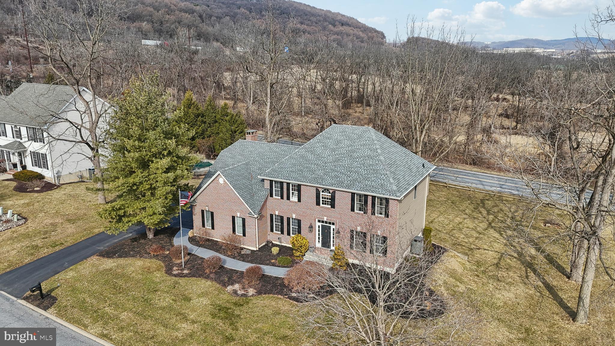 WOODFIELDS - Residential