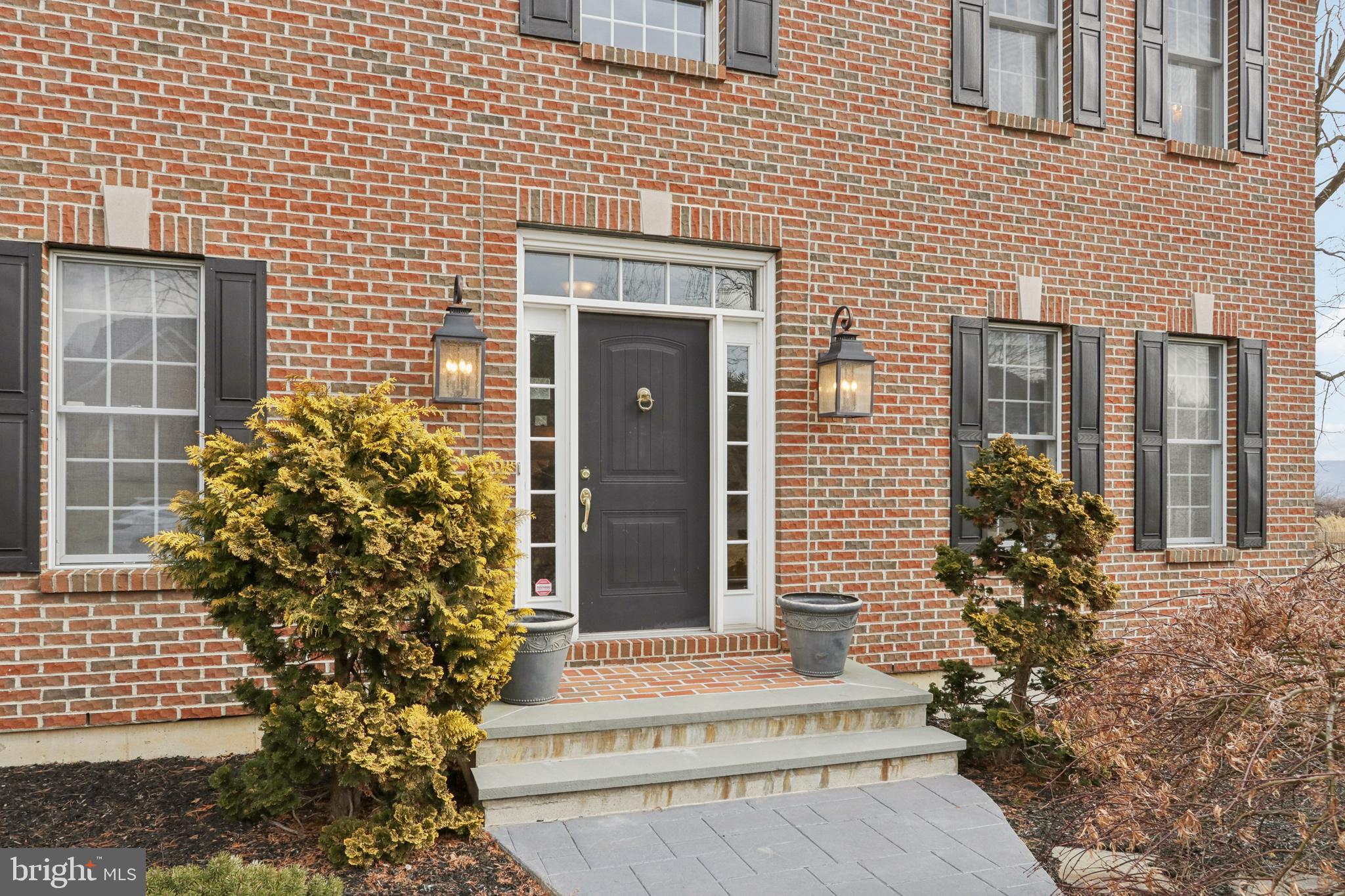 WOODFIELDS - Residential