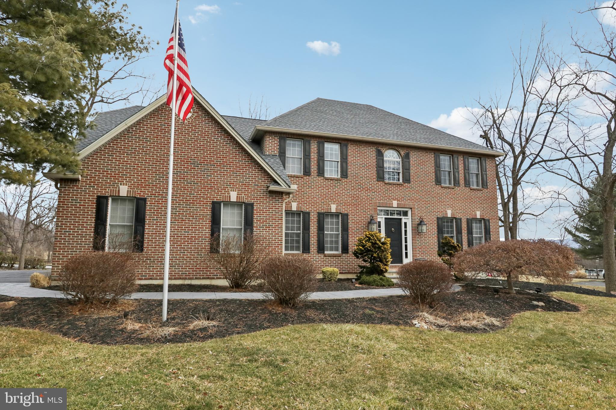 WOODFIELDS - Residential