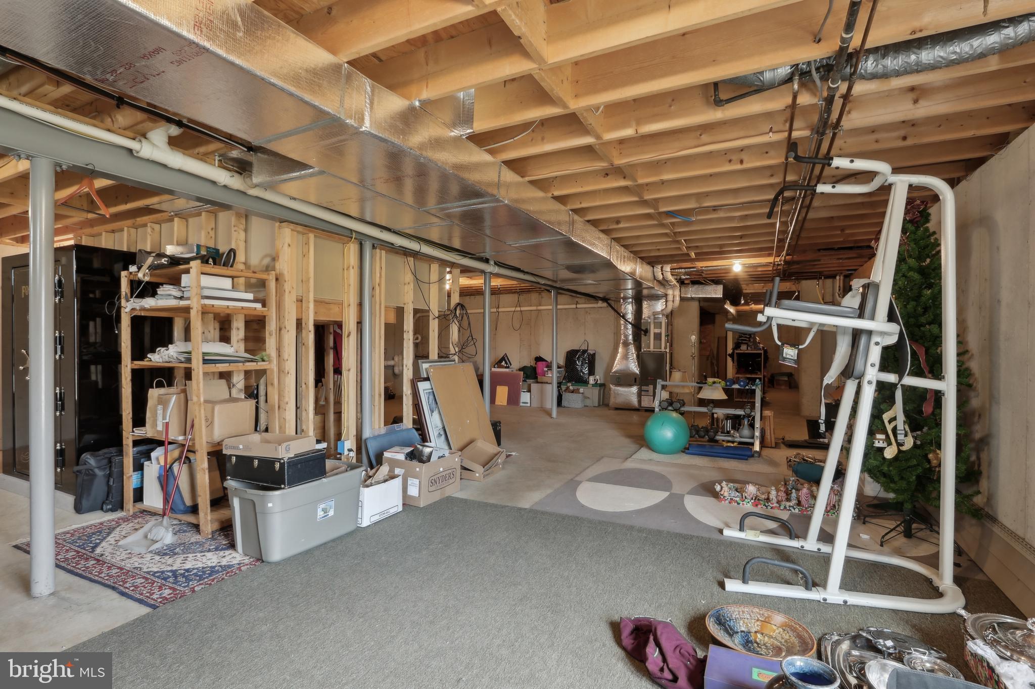 WOODFIELDS - Residential