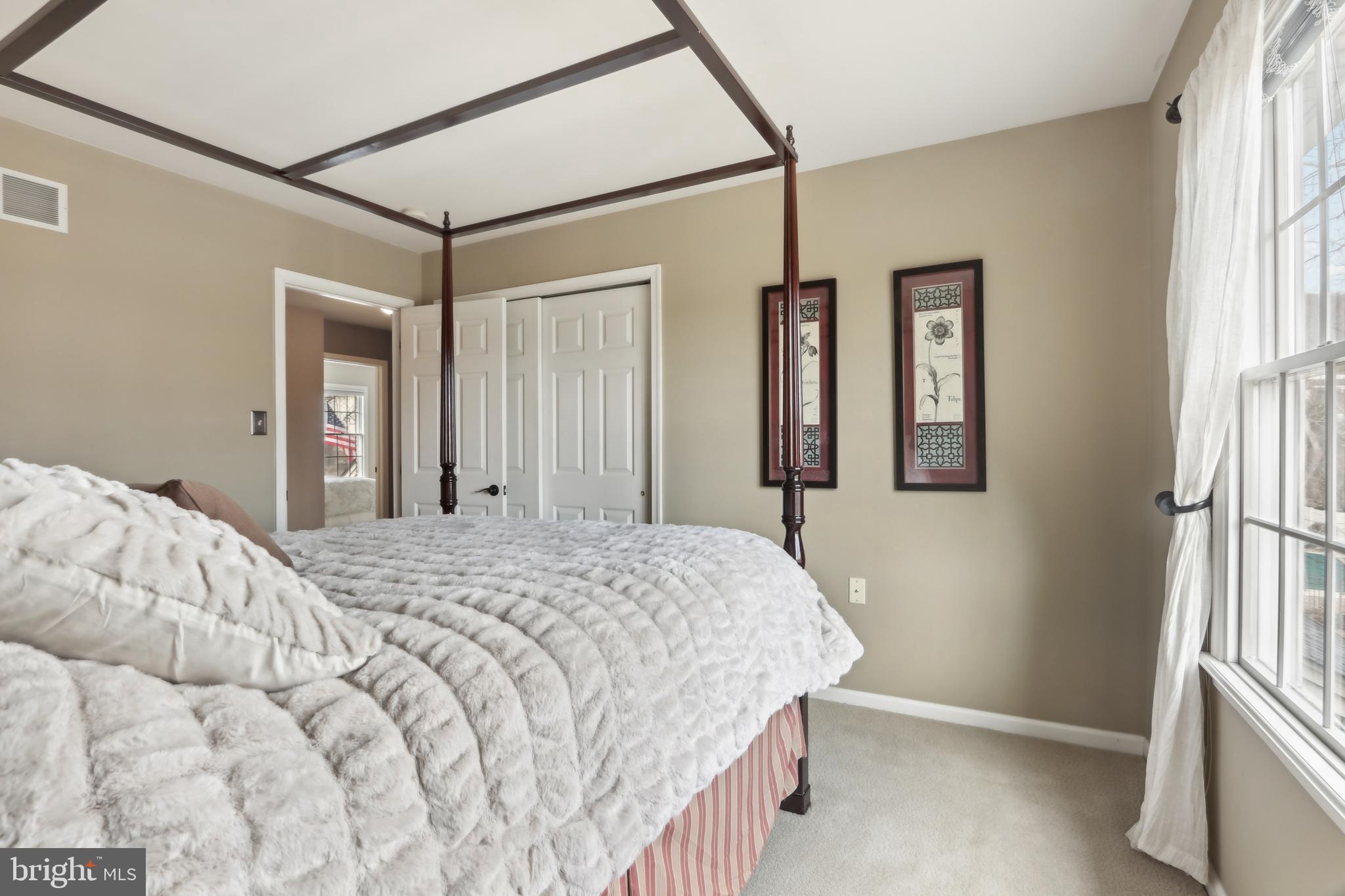 WOODFIELDS - Residential