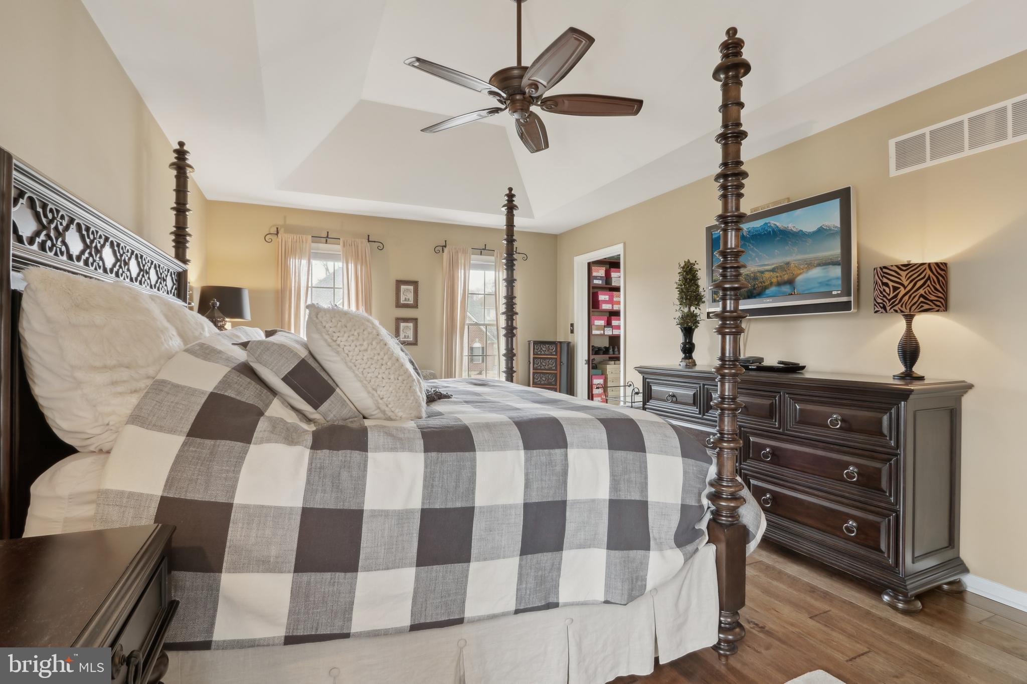 WOODFIELDS - Residential