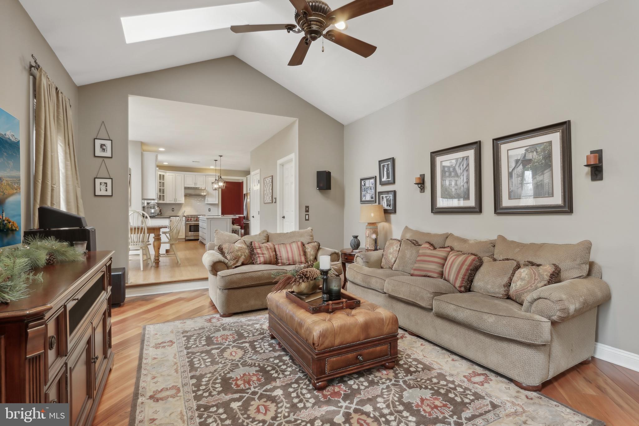 WOODFIELDS - Residential