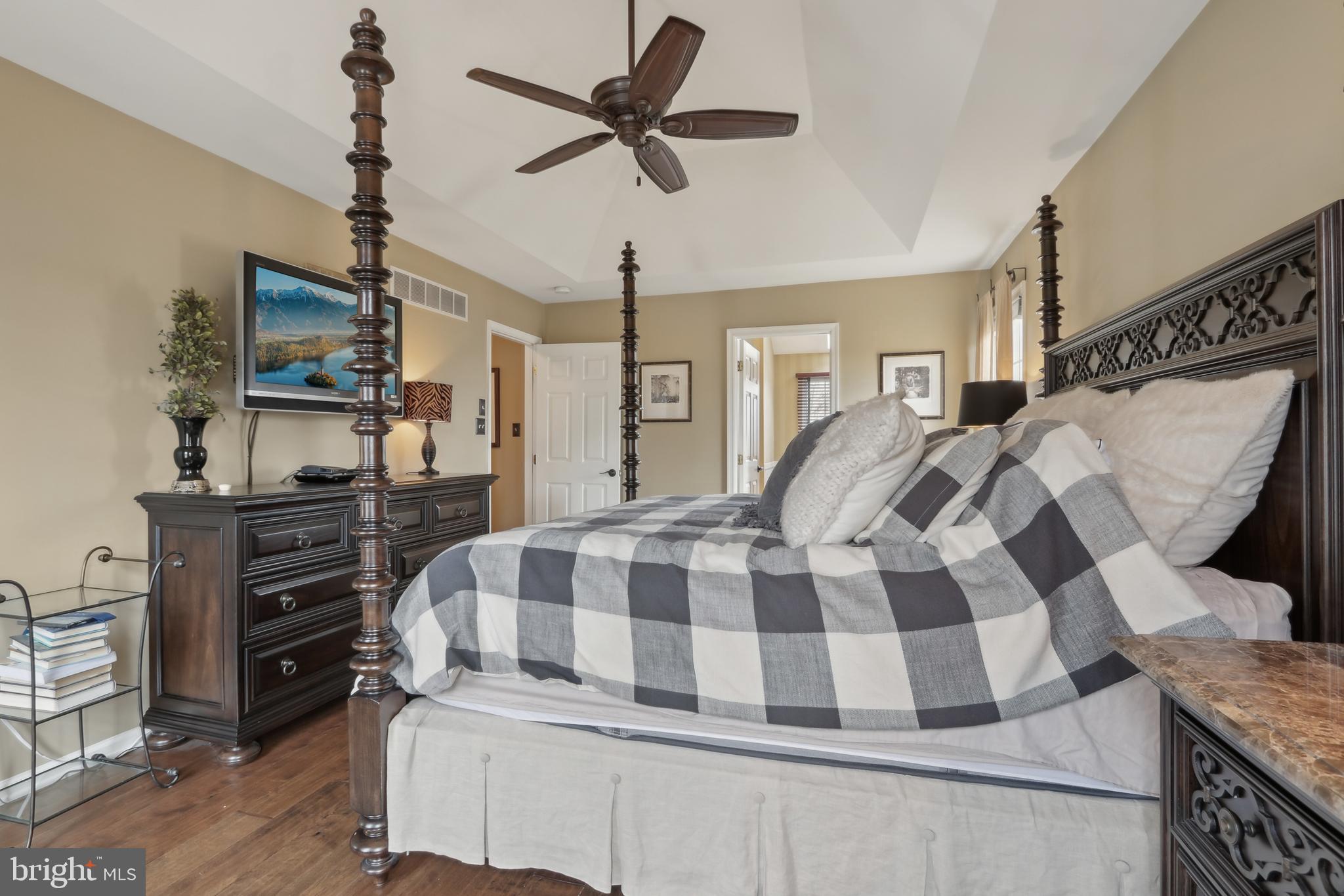 WOODFIELDS - Residential