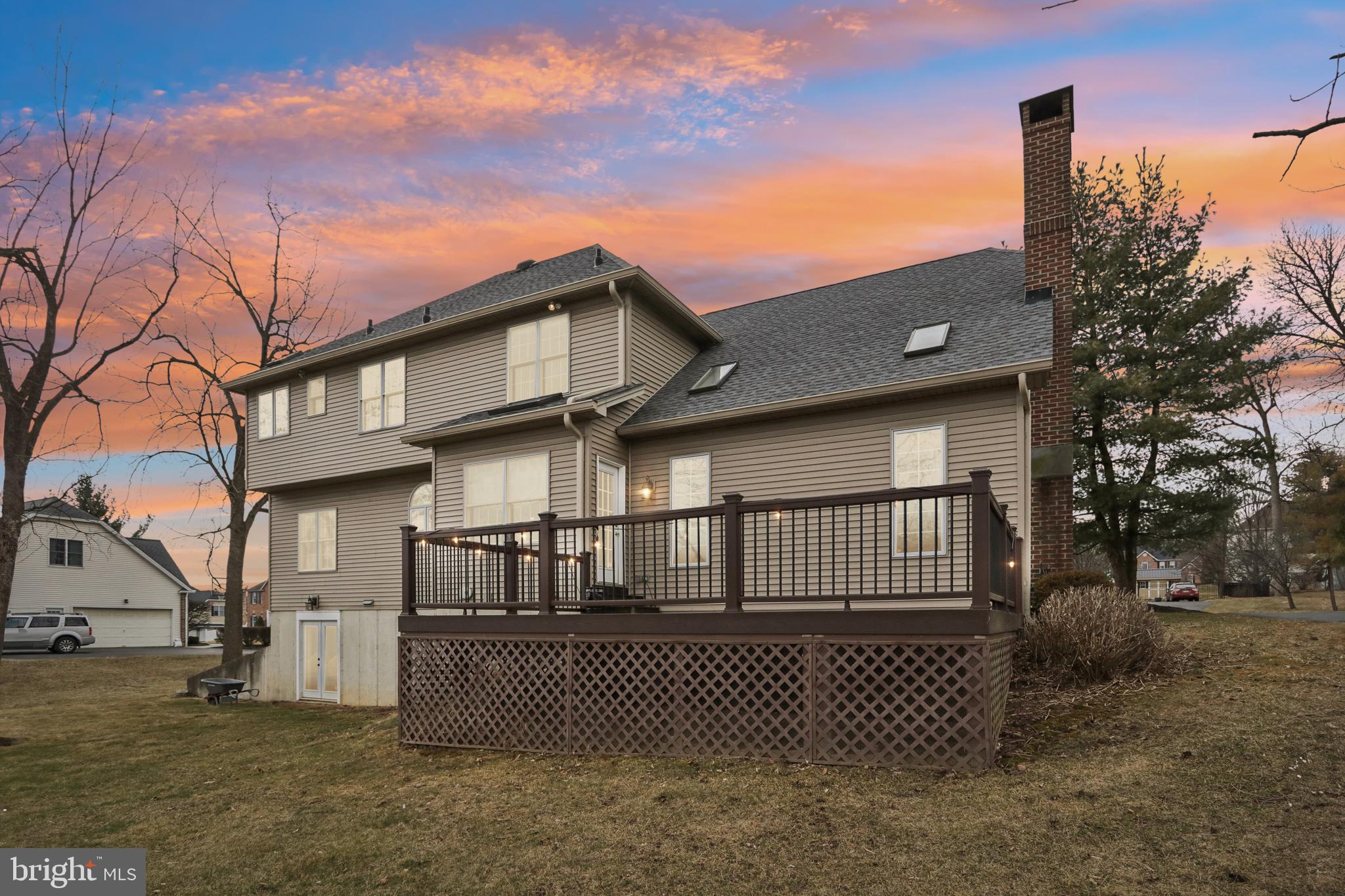 WOODFIELDS - Residential